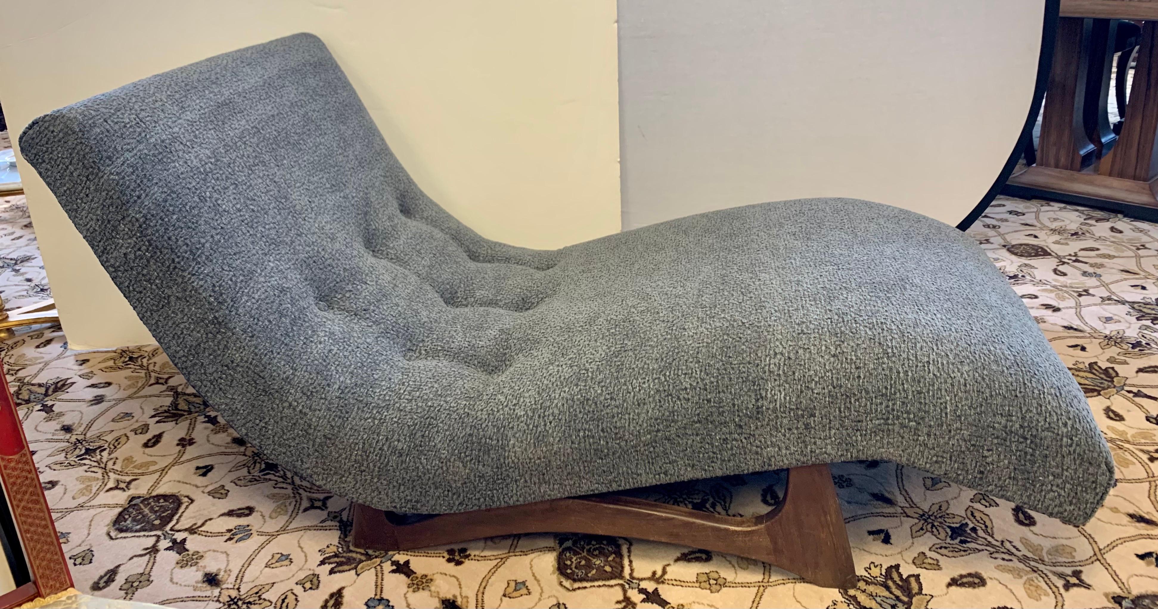 American Mid-Century Modern Adrian Pearsall Wave Lounge Chaise in Boucle New Fabric