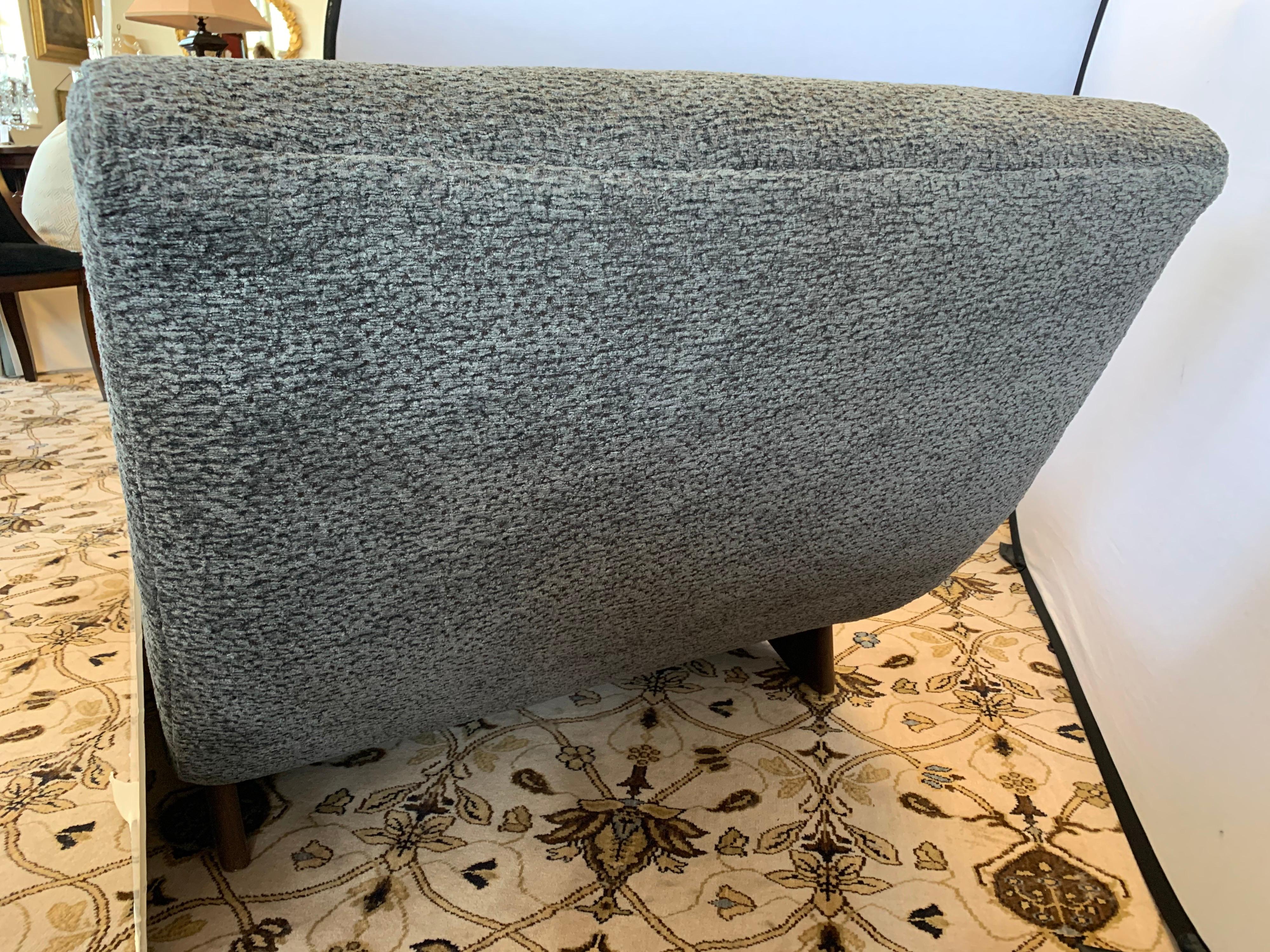 Mid-Century Modern Adrian Pearsall Wave Lounge Chaise in Boucle New Fabric In Good Condition In West Hartford, CT