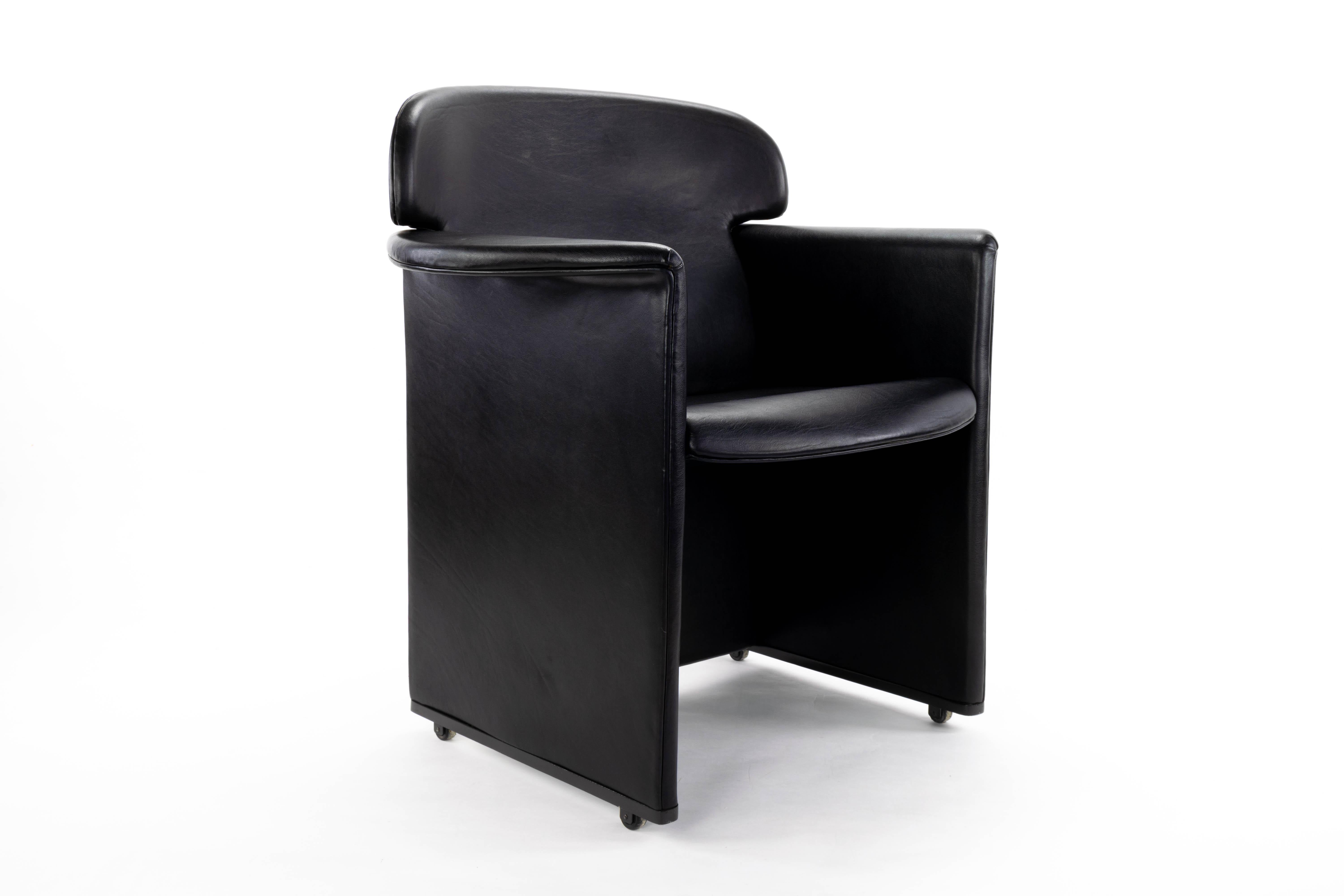 Mid Century Modern Afra & Tobia Scarpa Black Leather Club Chair, Italy, 1970 10