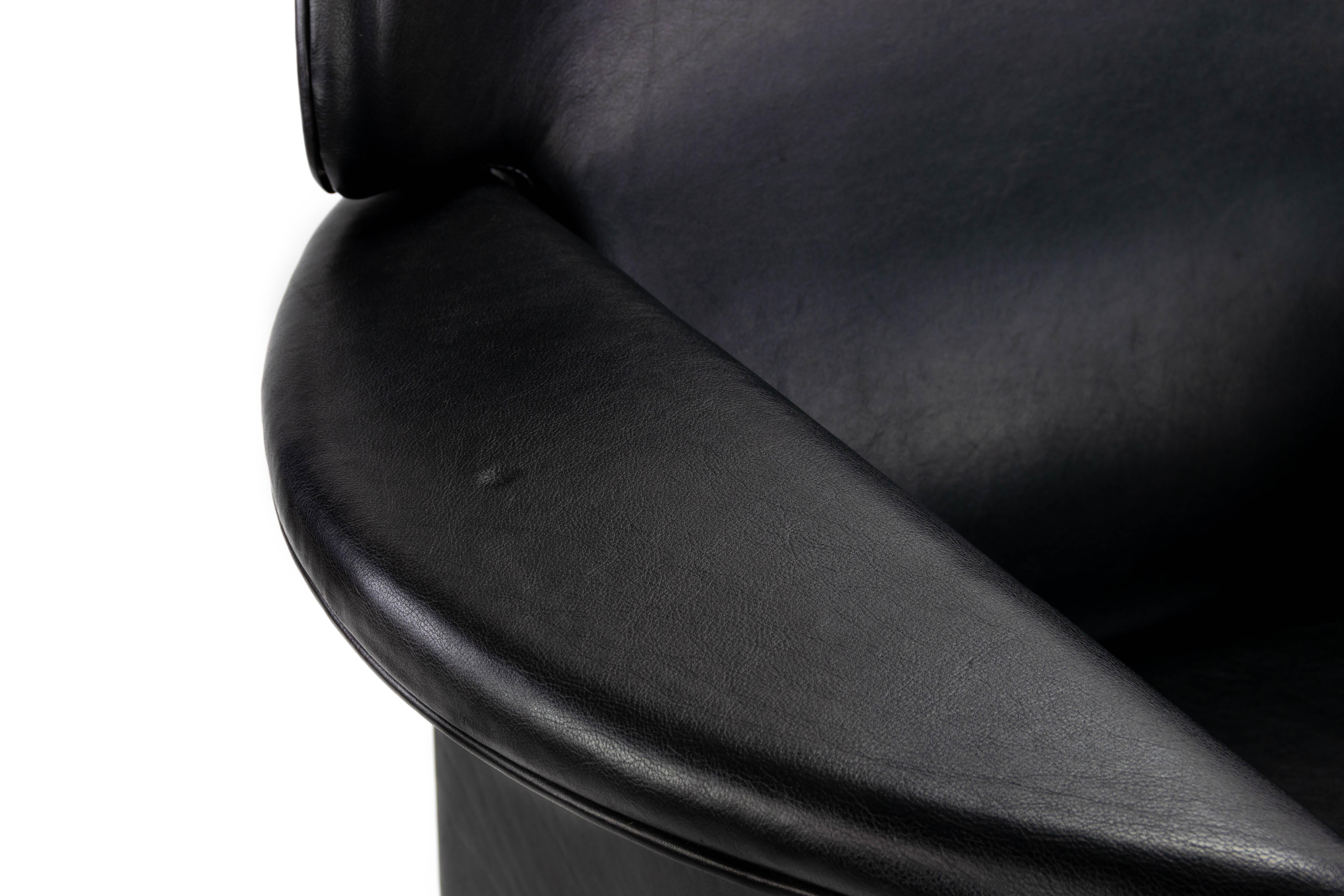 Mid Century Modern Afra & Tobia Scarpa Black Leather Club Chair, Italy, 1970 13