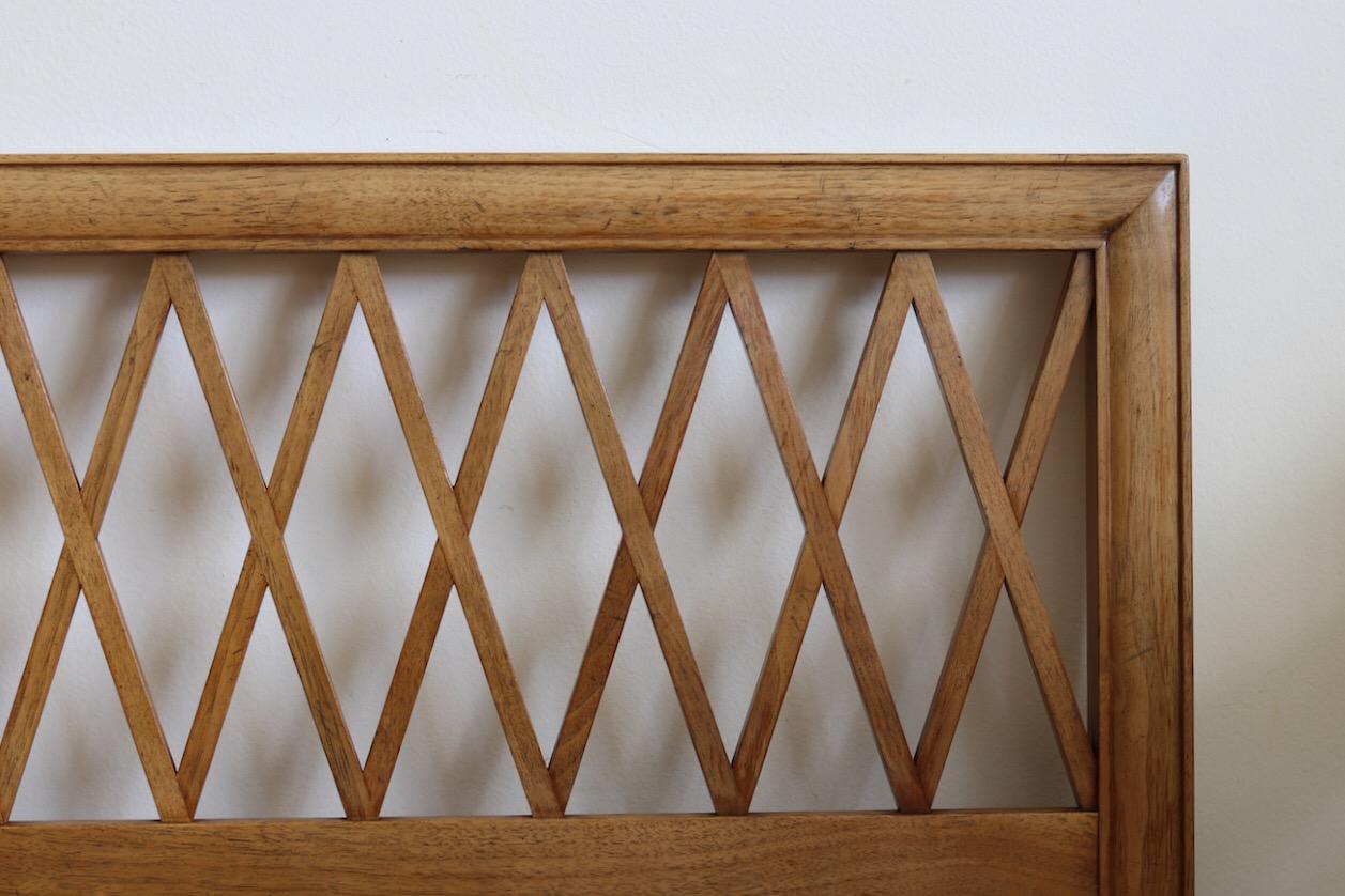 Mid-Century Modern Airy King Size Headboard In Excellent Condition In Brooklyn, NY