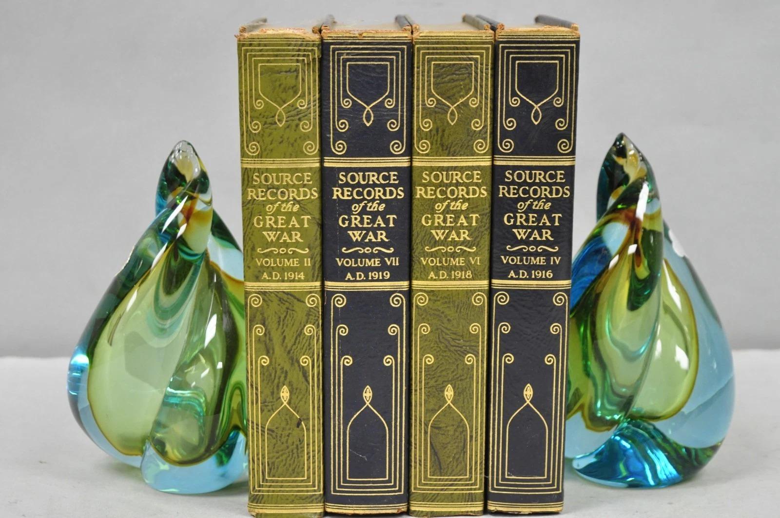 Vintage Mid Century Modern Alfredo Barbini for Murano Italy Blue Art Glass Flame Bookends. Circa Mid 20th Century. Dimensions : 7,5