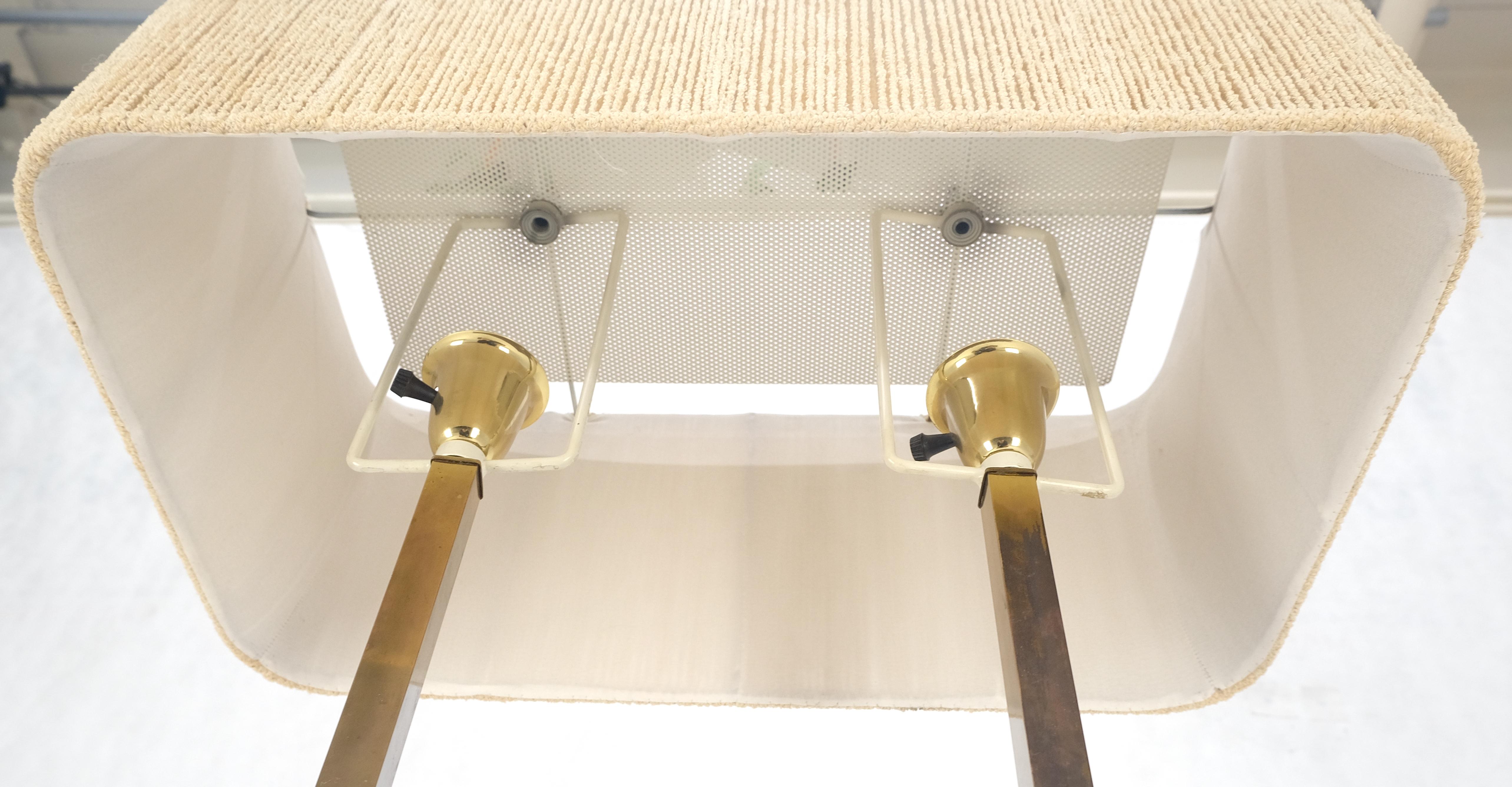 Mid Century Modern Todo Latón Macizo Mesa Rectangular Lámpara de Pie Estilo McCobb en venta 7