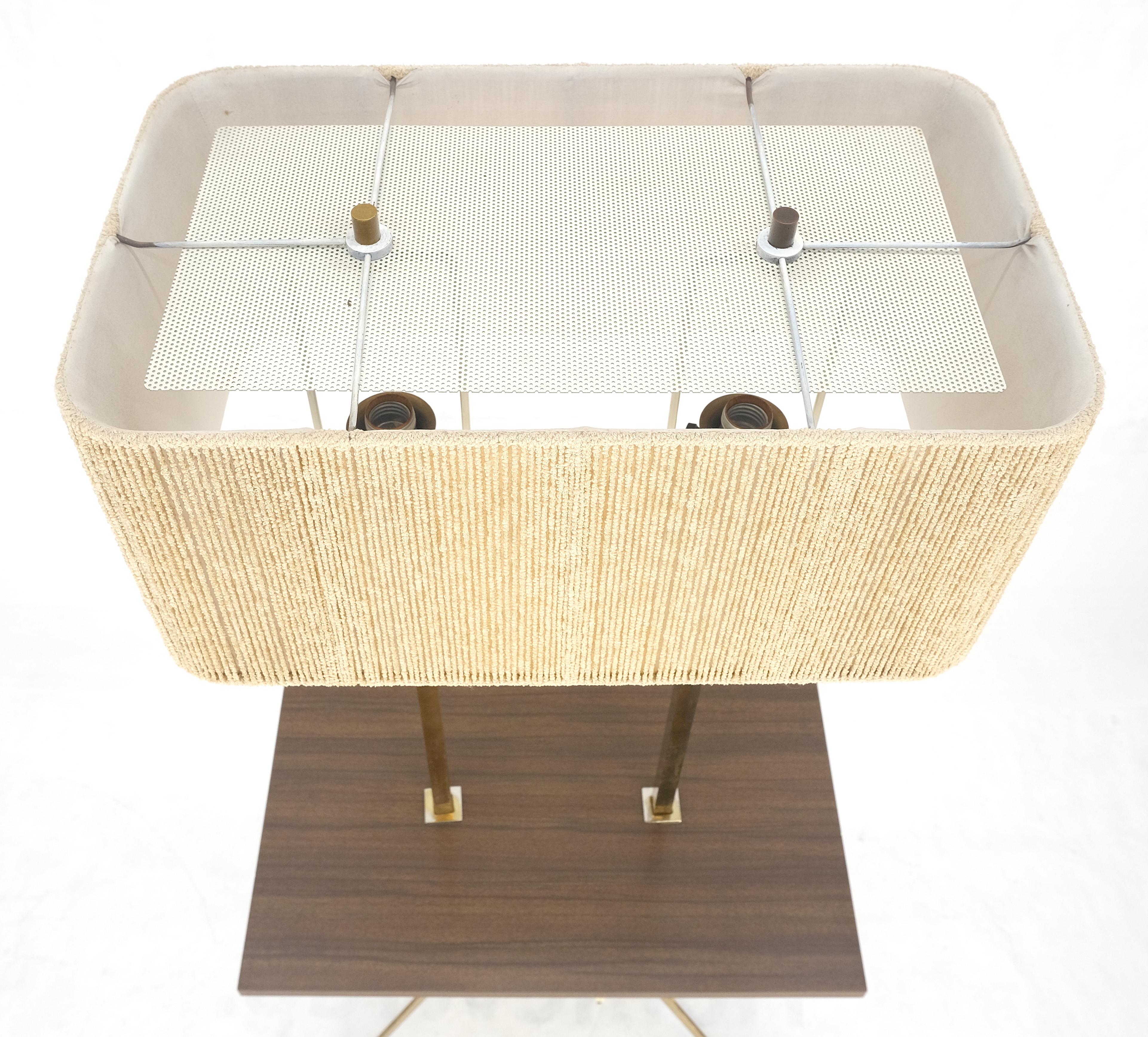 Mid Century Modern Todo Latón Macizo Mesa Rectangular Lámpara de Pie Estilo McCobb en venta 2