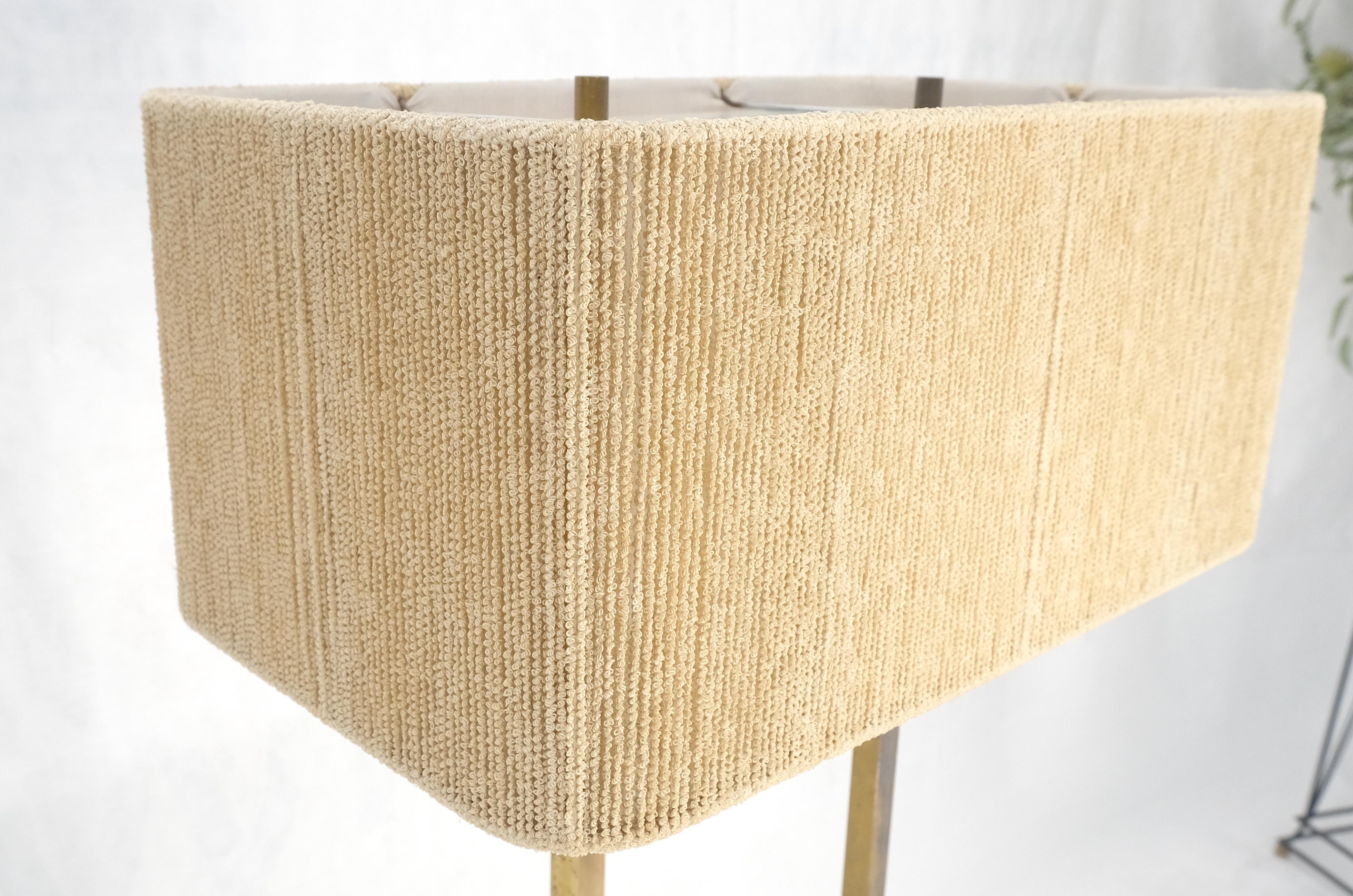 Mid Century Modern Todo Latón Macizo Mesa Rectangular Lámpara de Pie Estilo McCobb en venta 3