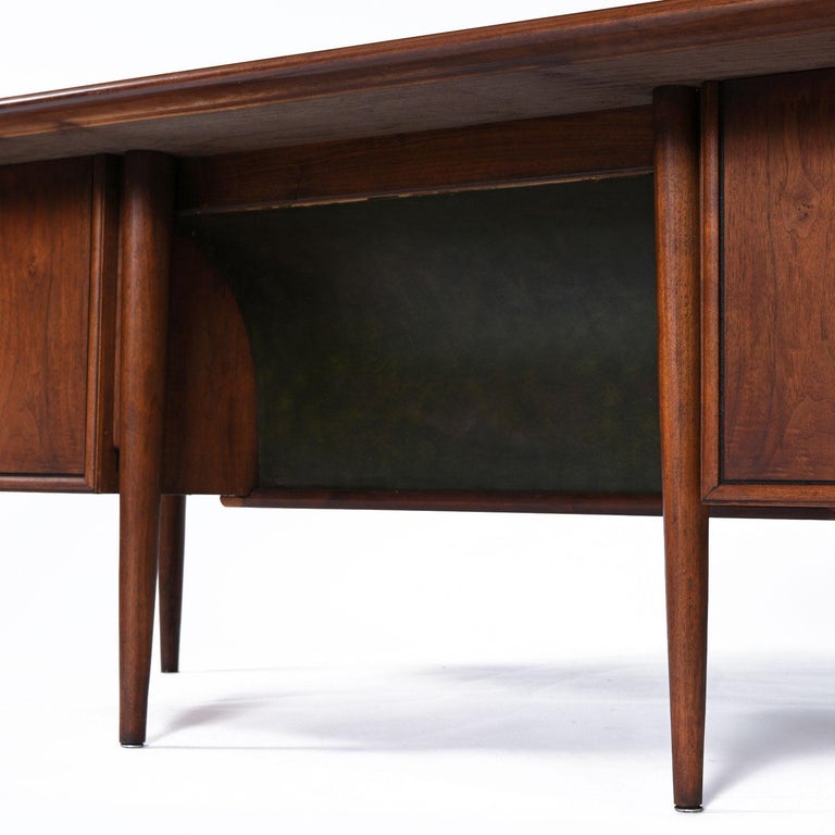 Mid-Century Modern Alma Castilian Walnut Executive Desk For Sale 1