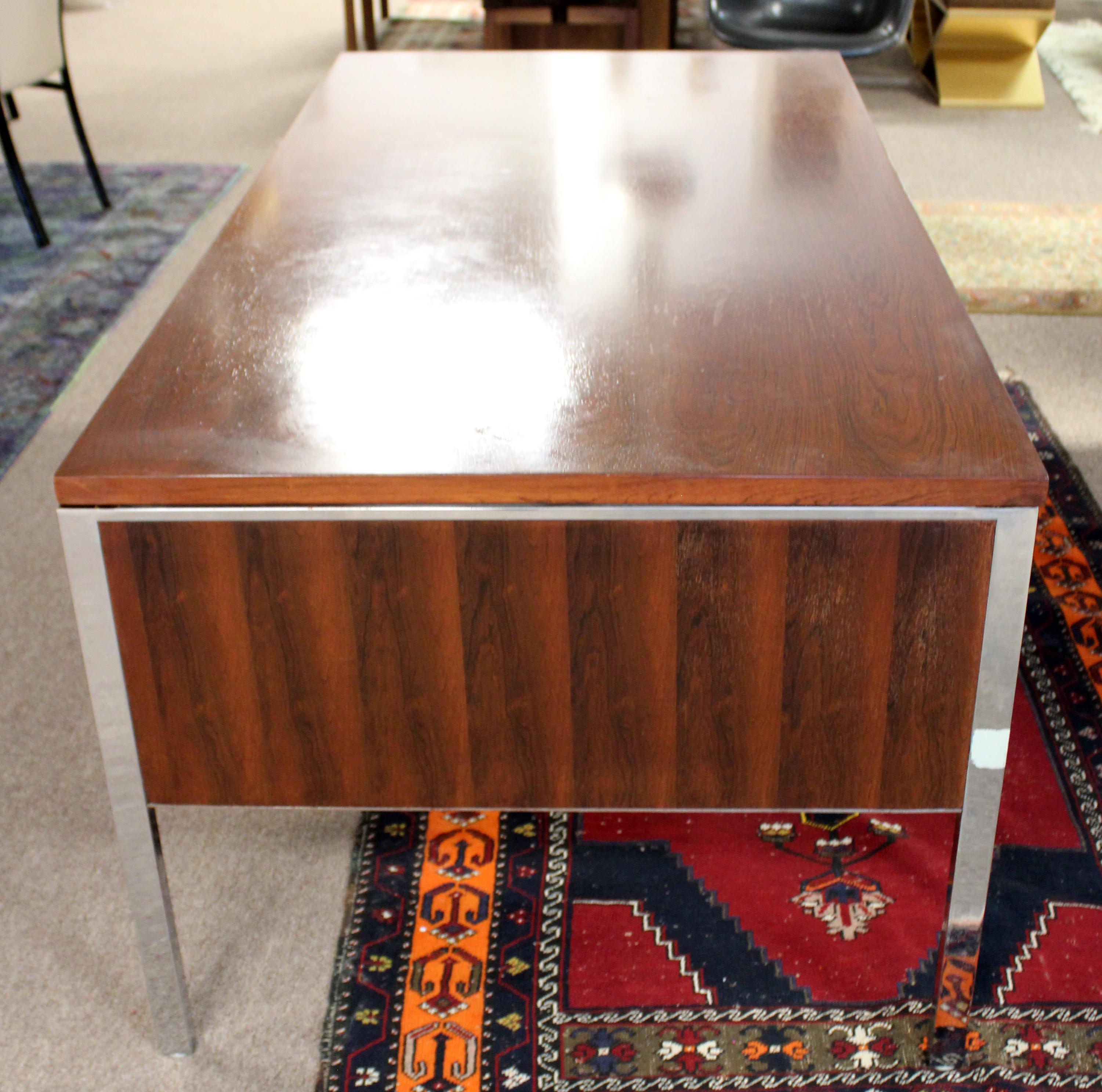 Mid-Century Modern Alma Rosewood 3 Drawer Executive Desk, 1960s 3