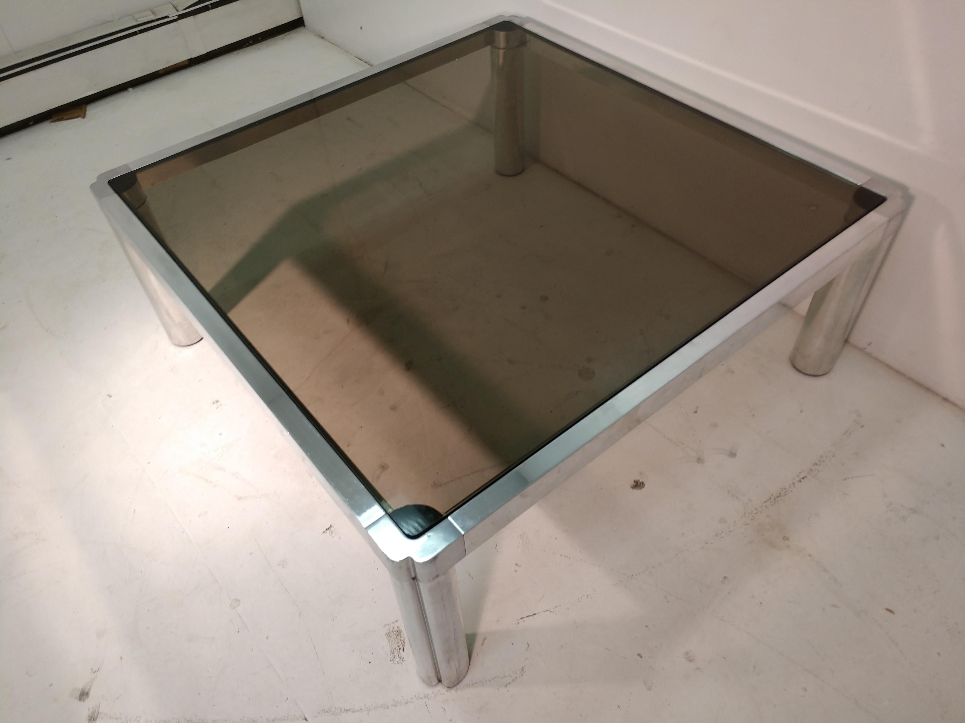 Mid Century Modern Smoked Glass Cocktail Table by Kho Liang for Artifort For Sale 3