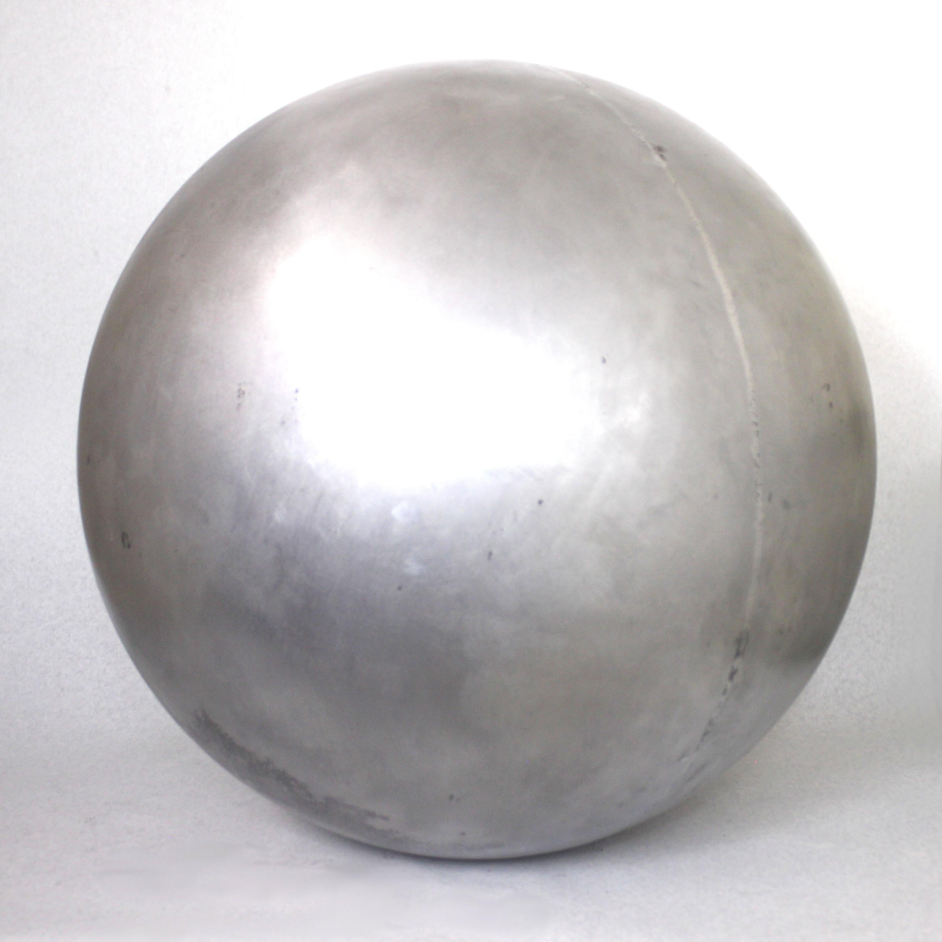 Escultura Esfera Orbe de Aluminio Moderna de Mediados de Siglo para Jardín Industrial