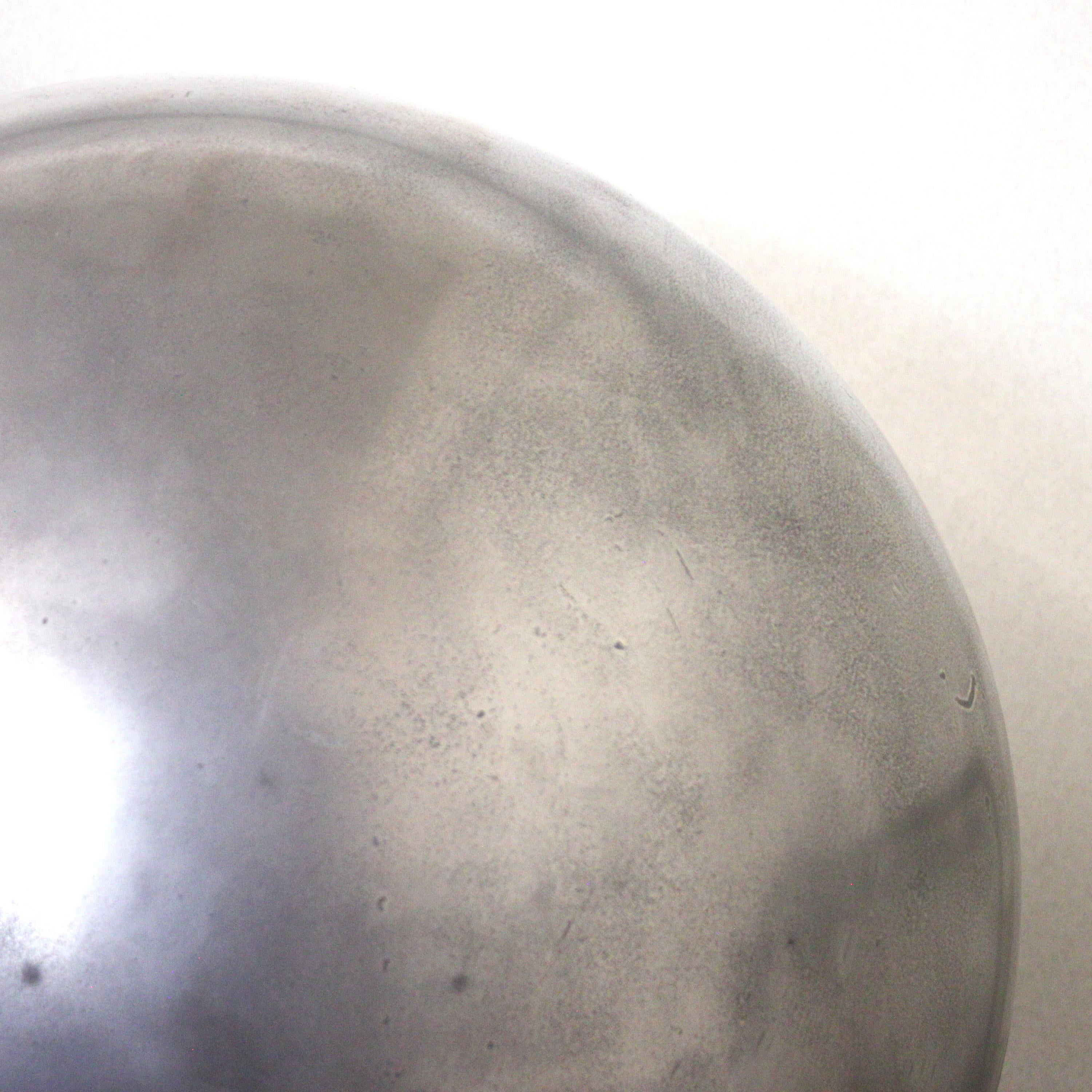 Escultura Esfera Orbe de Aluminio Moderna de Mediados de Siglo para Jardín finales del siglo XX