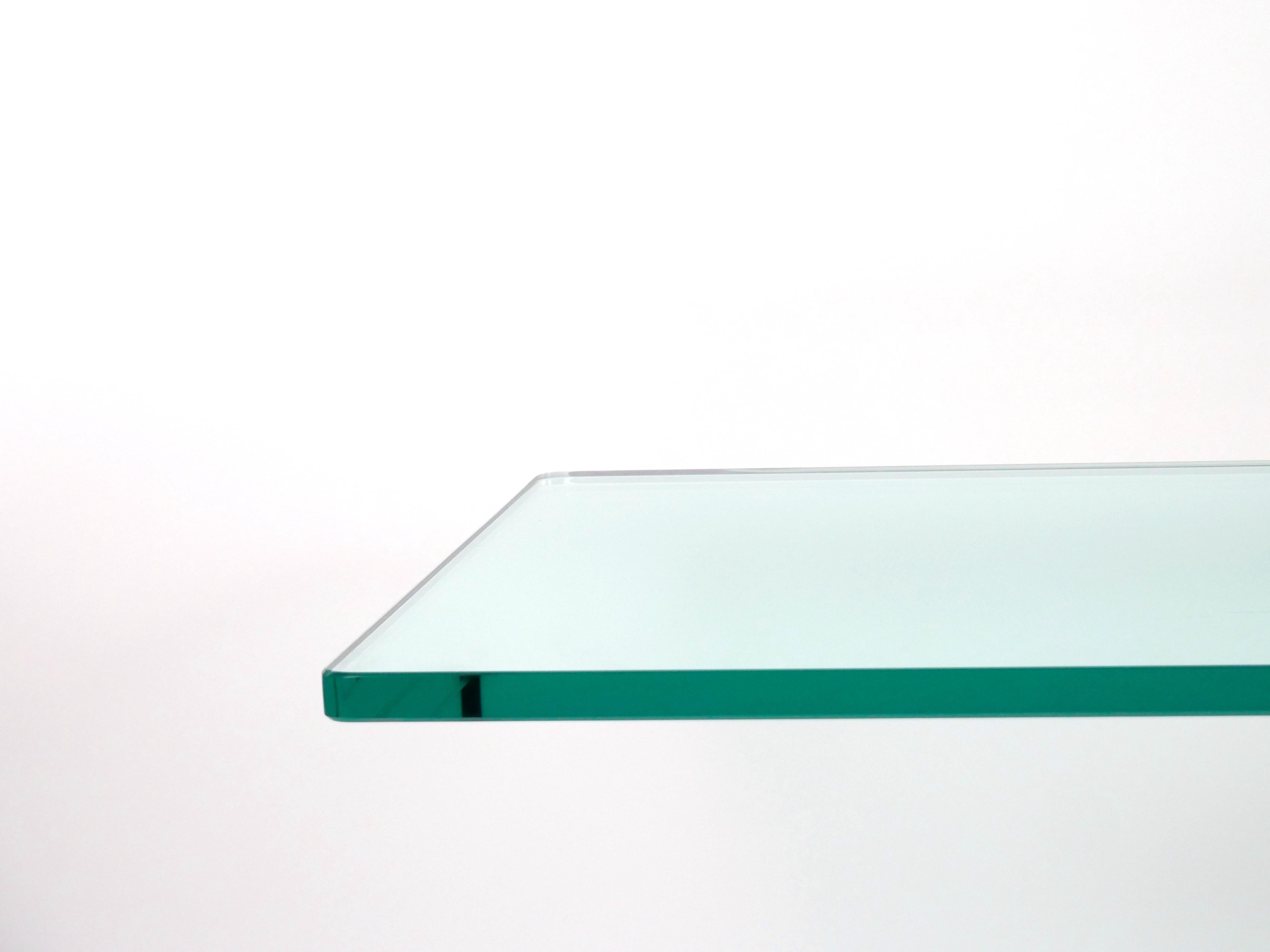 Mid-Century Modern Art Deco Style Lucite / Glass Lipstick Coffee Table For Sale 2