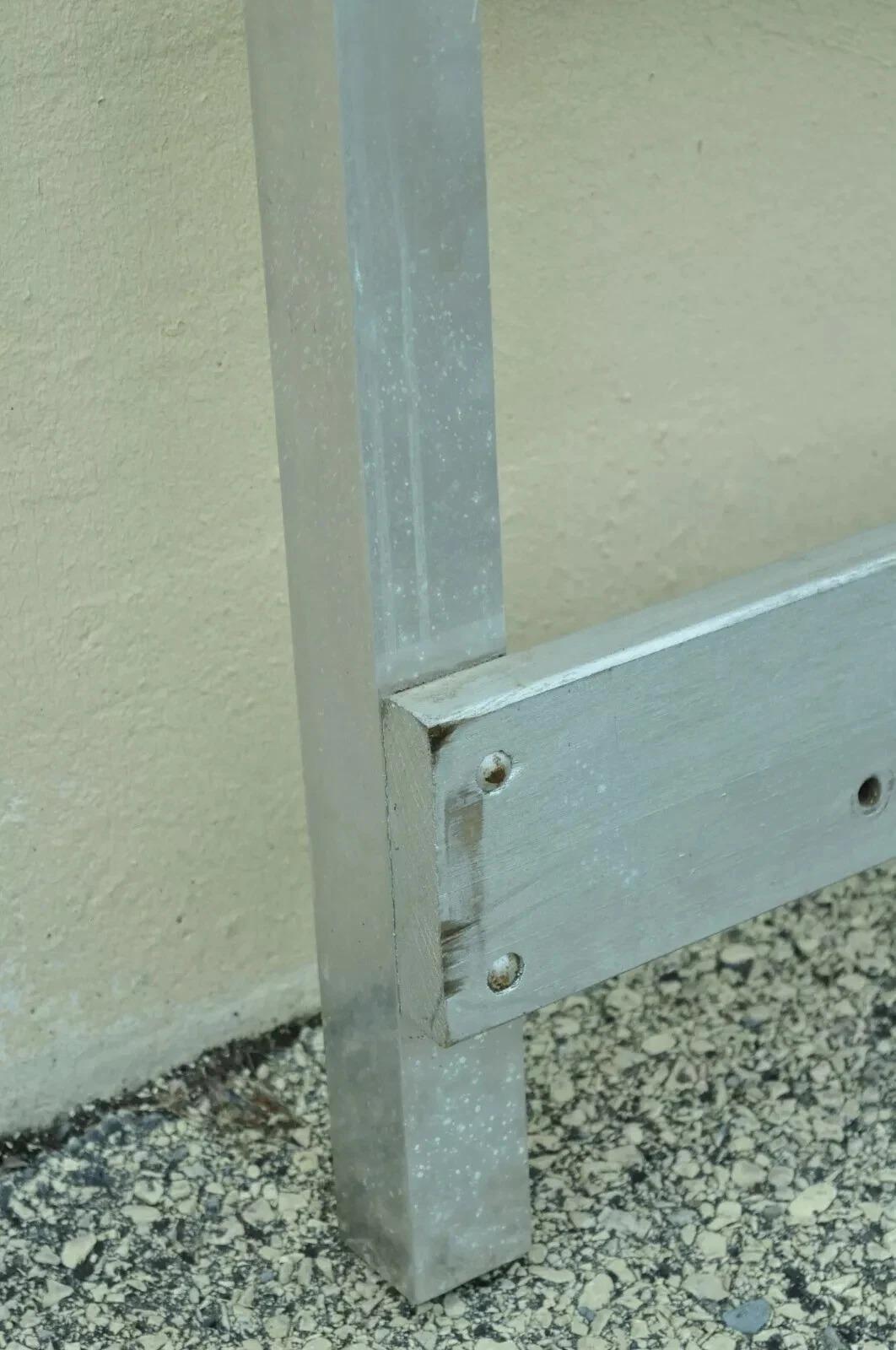 Mid Century Modern Aluminium Metall Finial Post X-Frame Queen Size Bett Kopfteil im Angebot 2