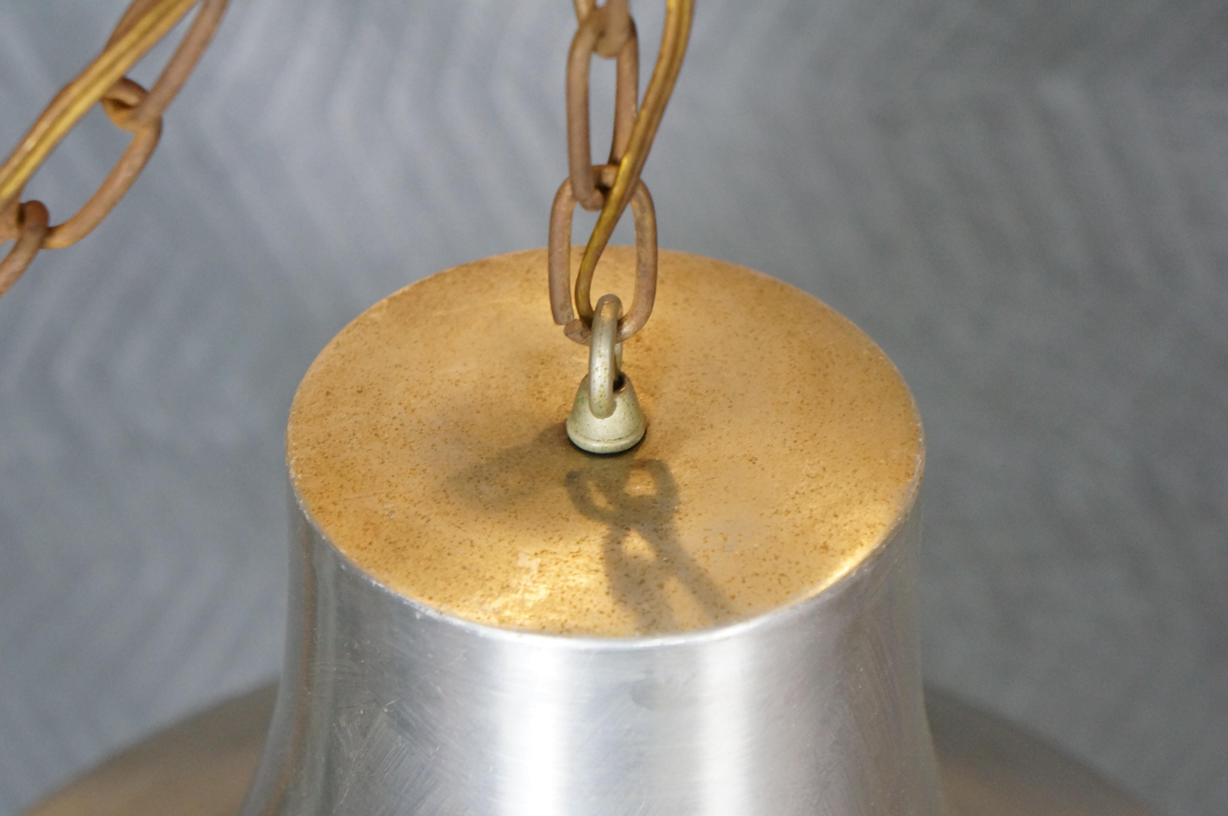 Ciondolo a globo in plastica e alluminio di metà secolo, 16