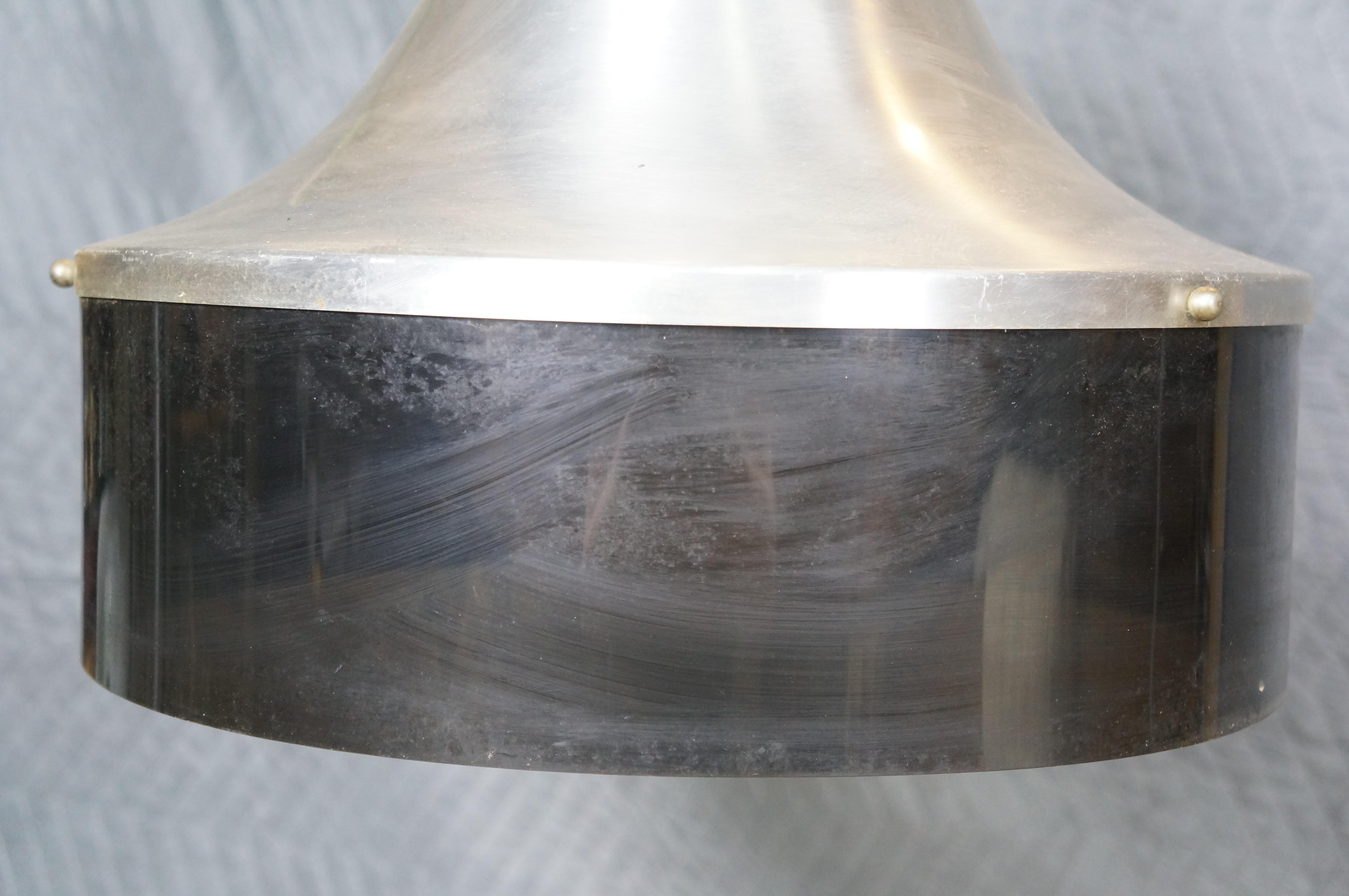 Ciondolo a globo in plastica e alluminio di metà secolo, 16