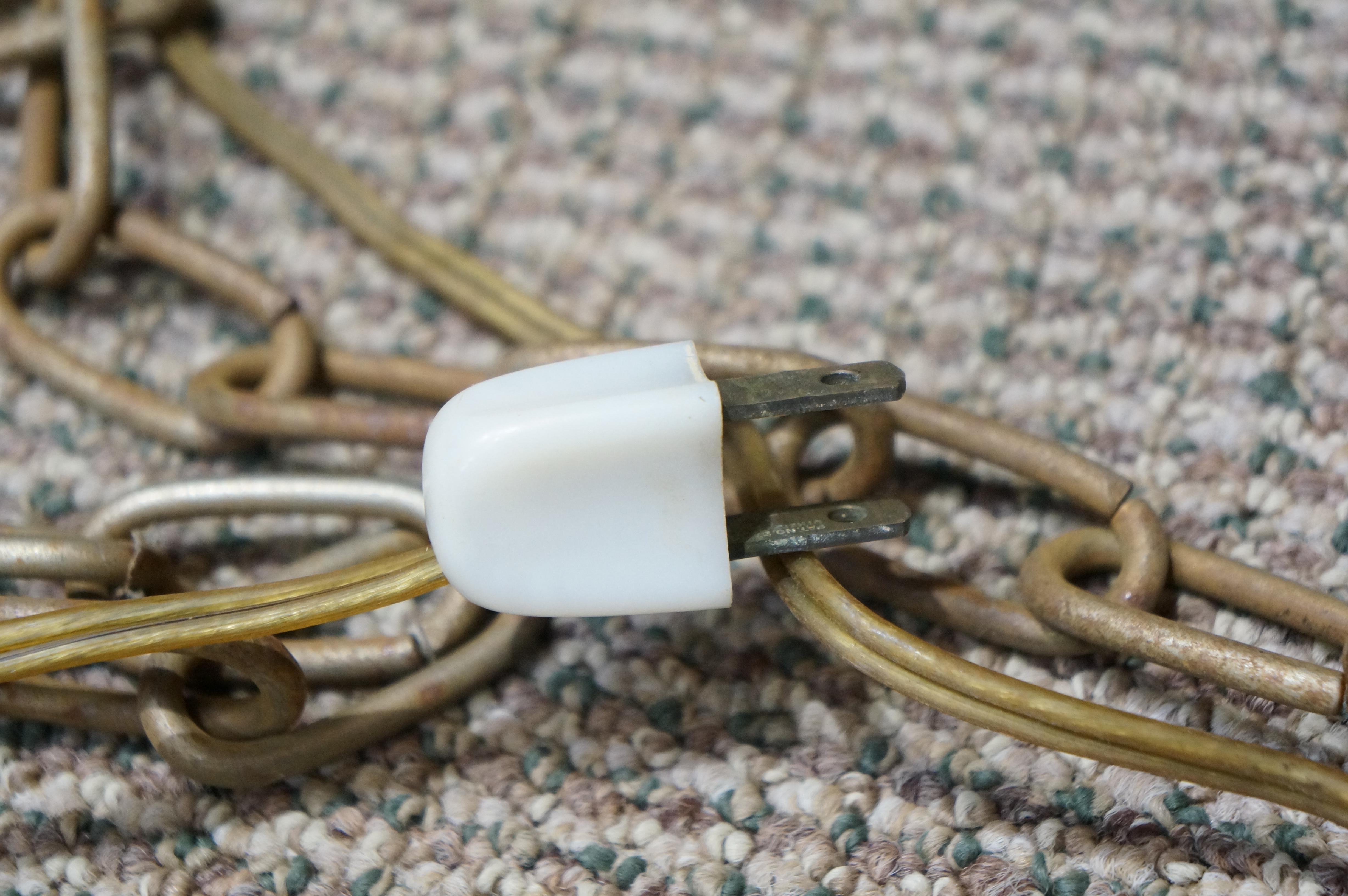 Ciondolo a globo in plastica e alluminio di metà secolo, 16