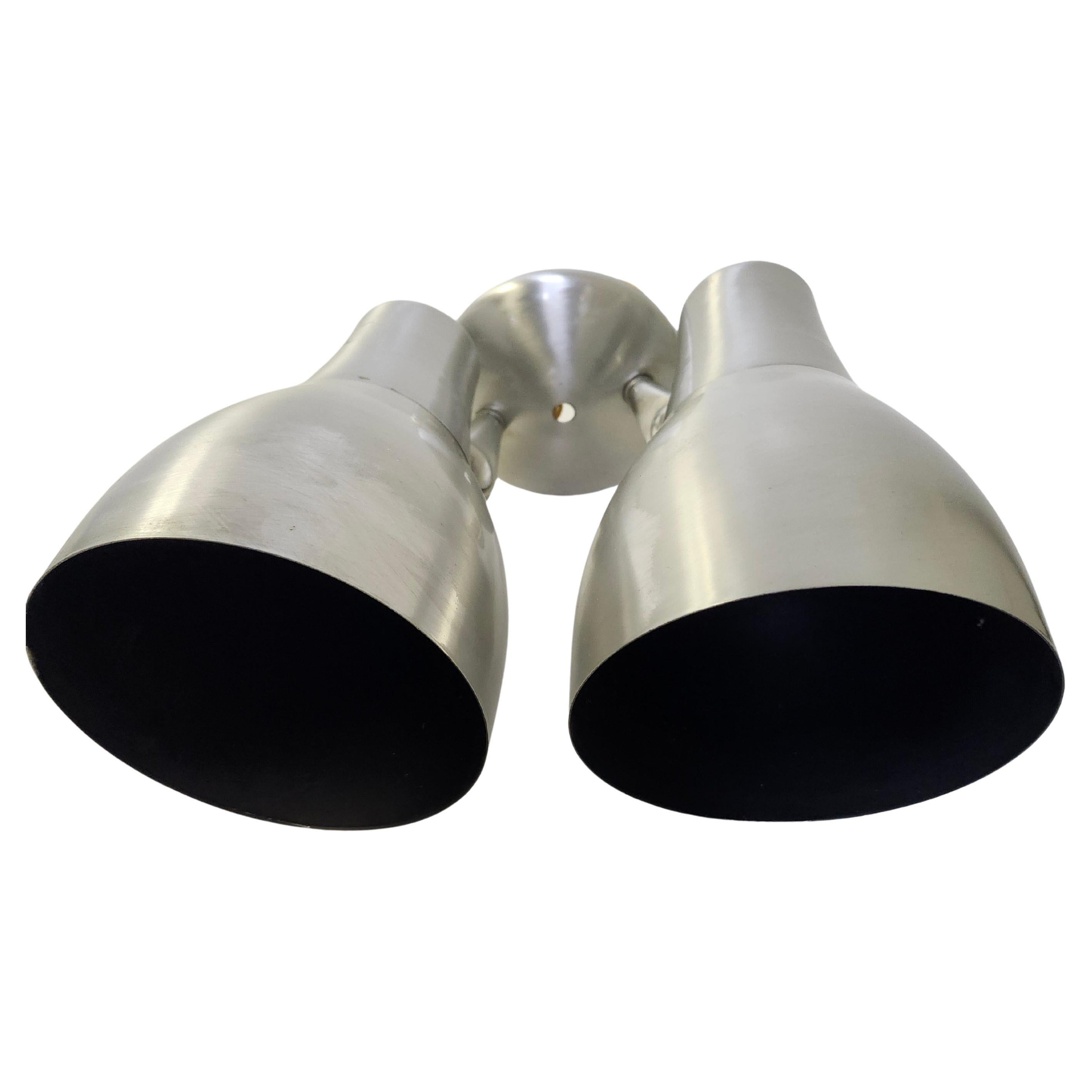 Pareja de dobles Lightolier de aluminio moderno de mediados de siglo mediados del siglo XX en venta