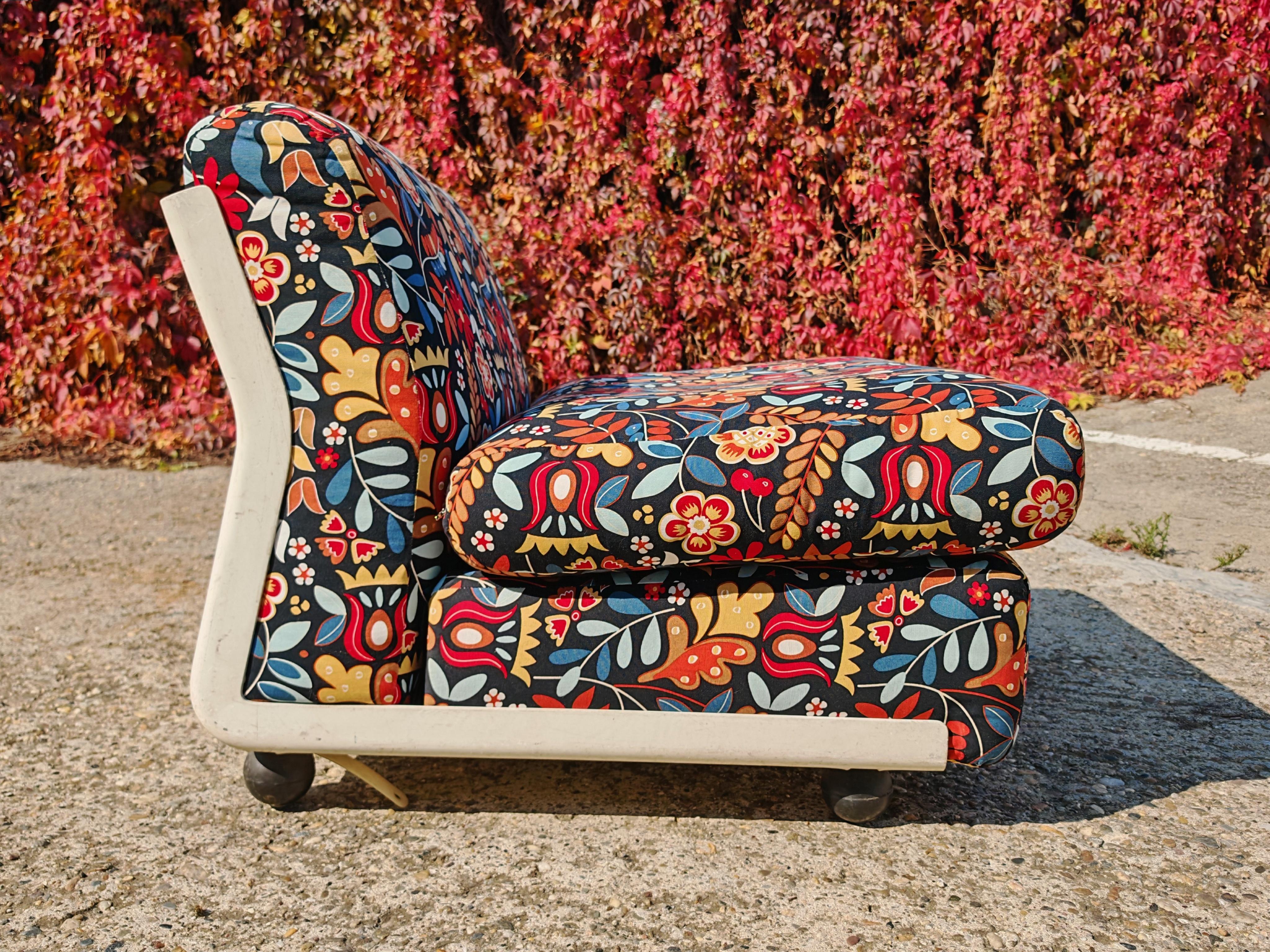 Moderner Sessel Amanta von Mario Bellini für B&B, Italien 1960er Jahre (Stoff) im Angebot