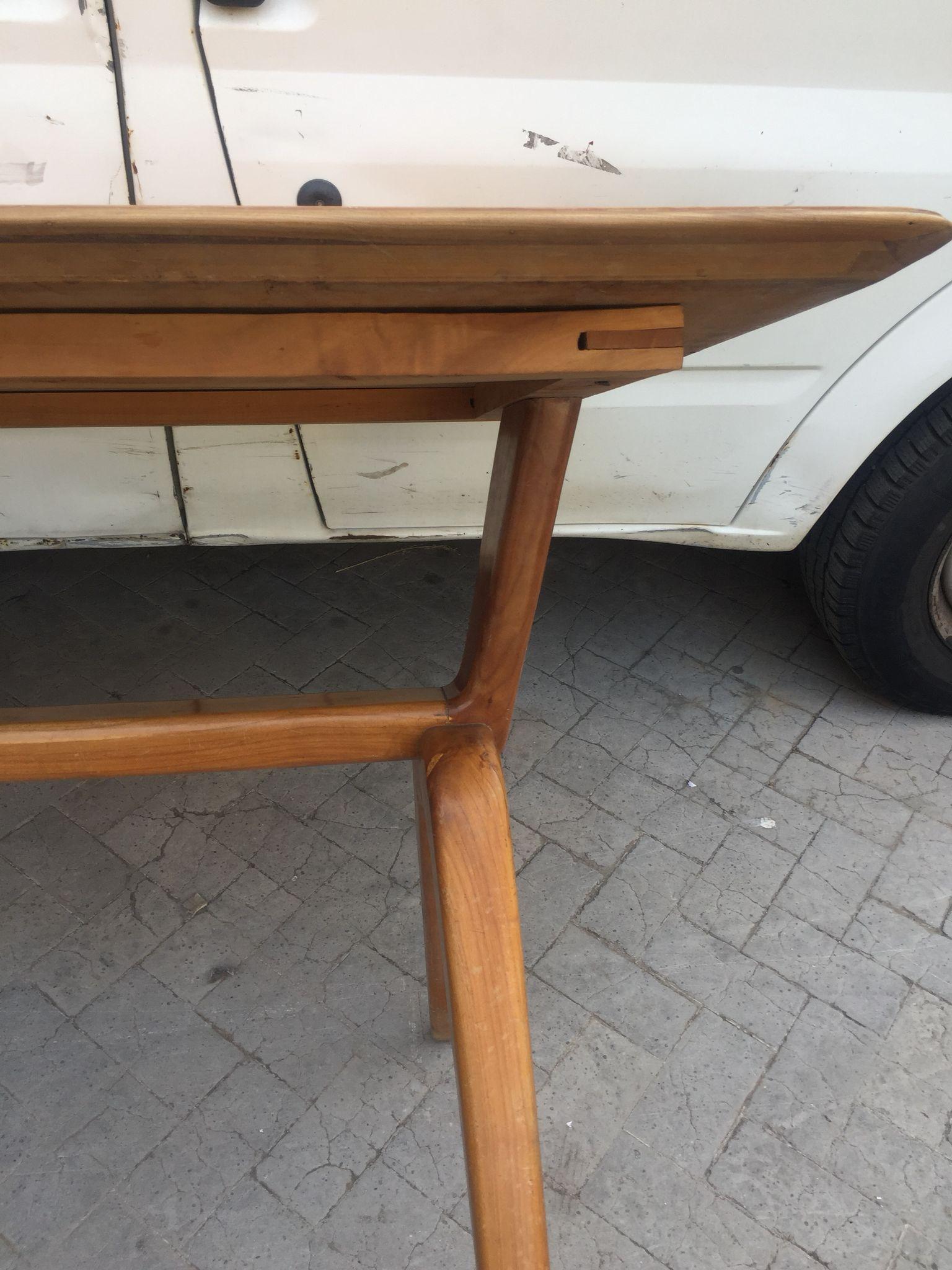 The Moderns, étonnante table de salle à manger, dans le style de Melchiorre Vega, années 1950 en vente 5