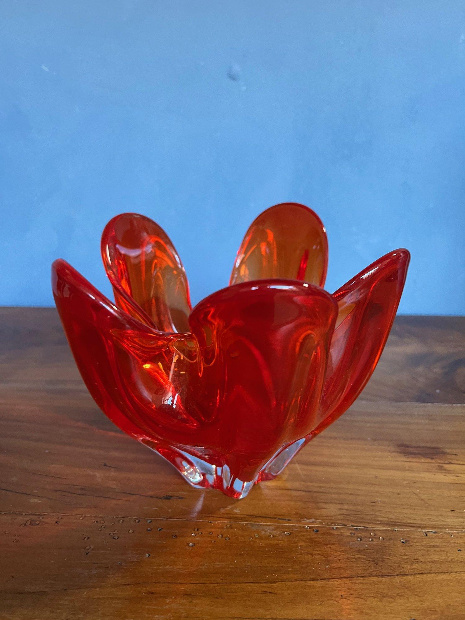 Mid-20th Century Mid-Century Modern Amberina Colored Glass Dish For Sale