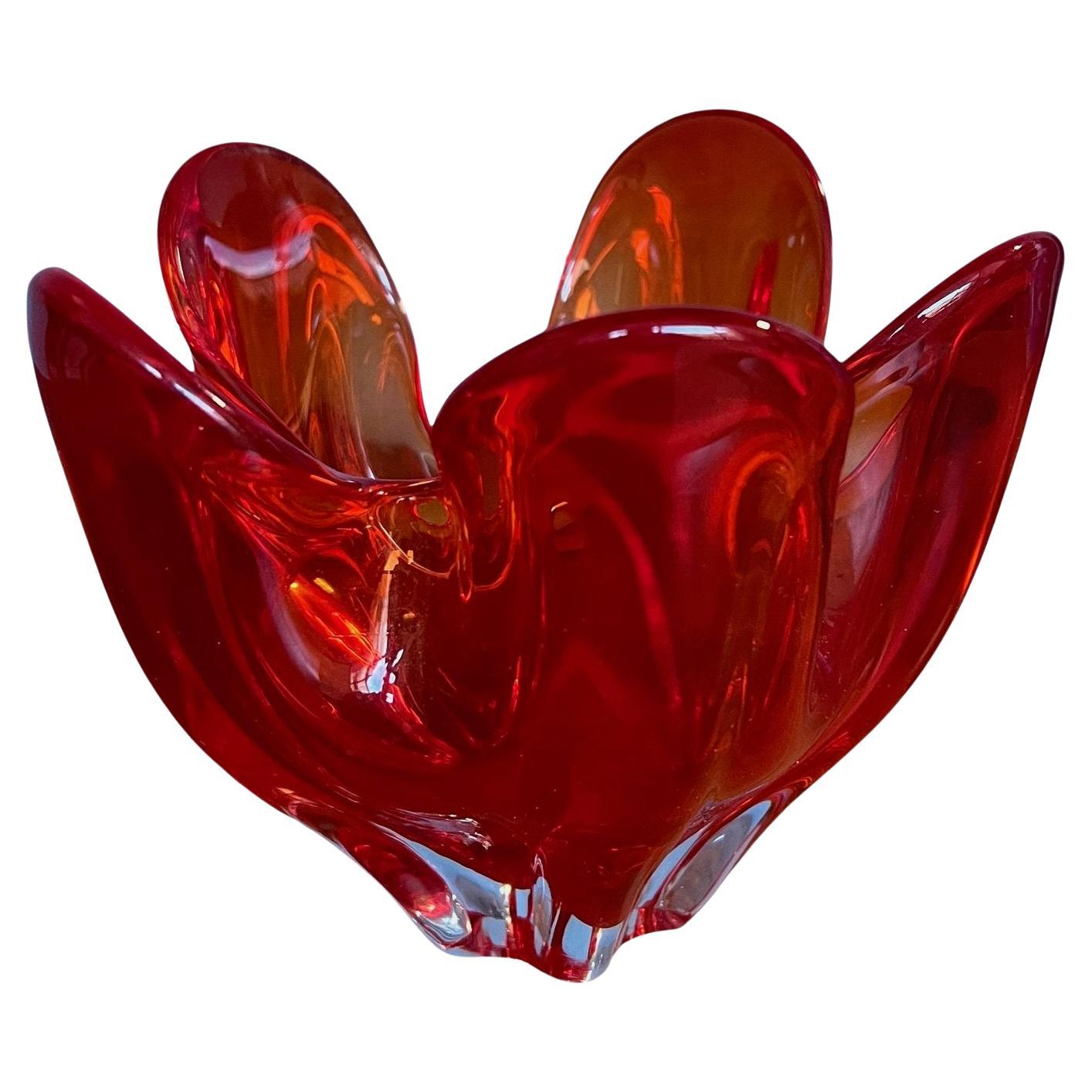 Mid-Century Modern Amberina Colored Glass Dish