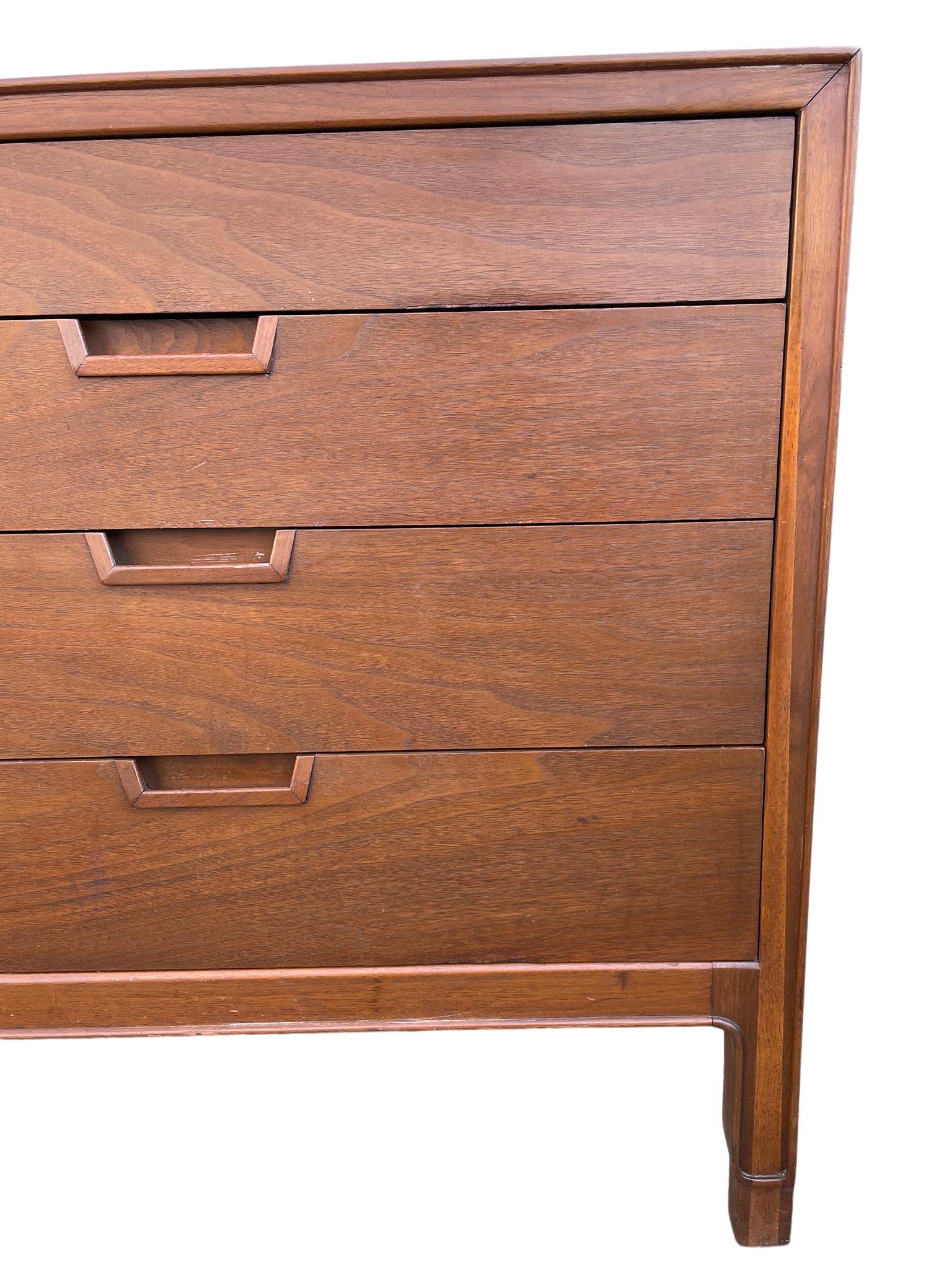 Mid-20th Century Mid Century Modern American 8 Drawer Dresser by Janus