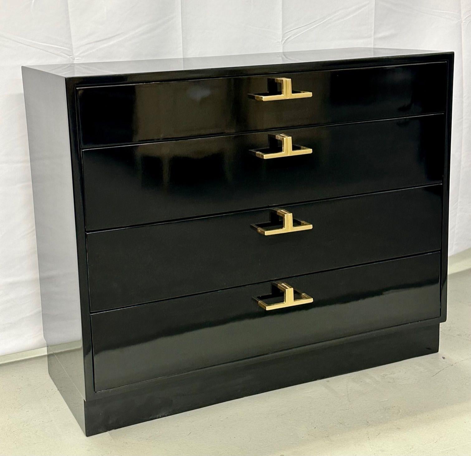Mid-Century Modern American Designer Schwarz lackierte Schränke / Nachttische, Messing, Mid-Century Modern im Angebot 3