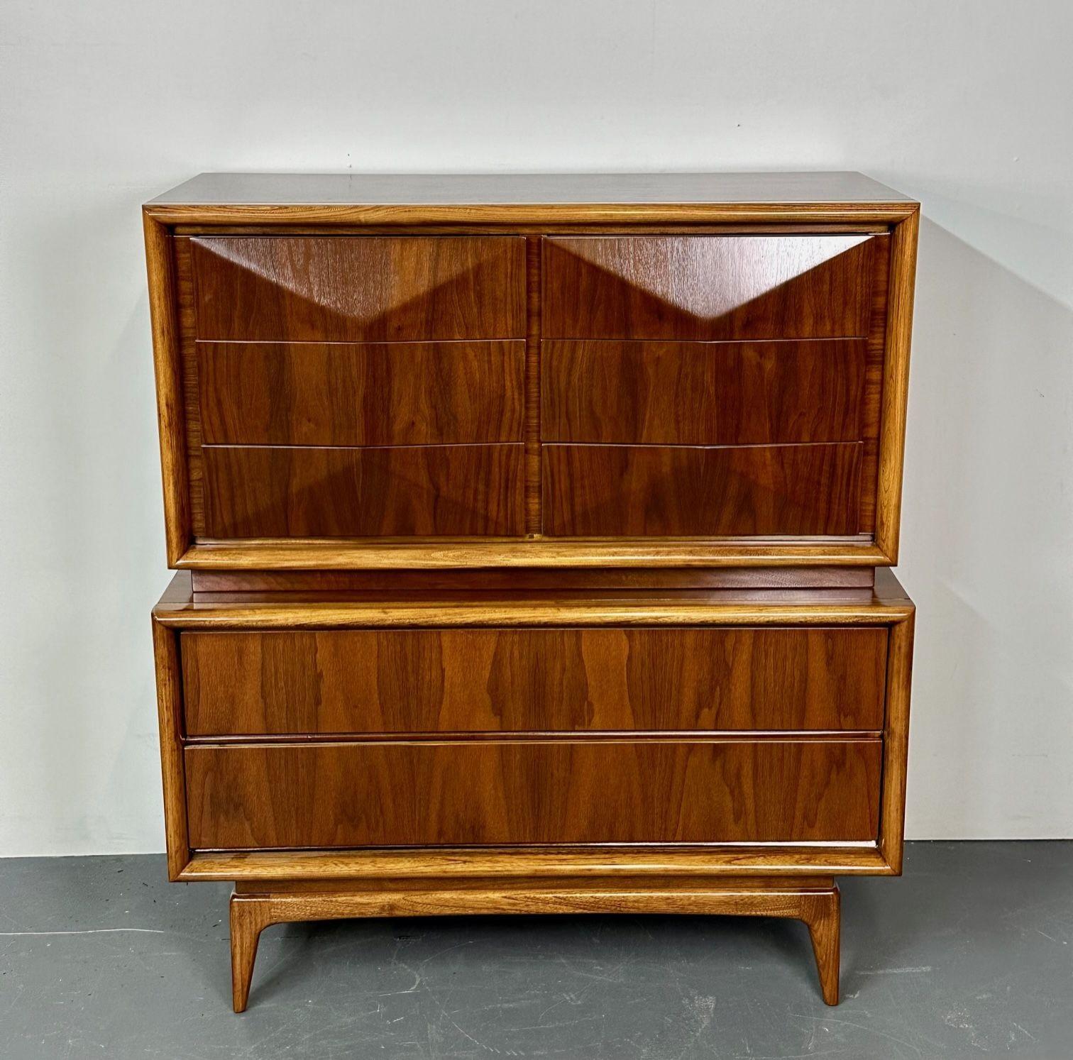 Mid-Century Modern American designer sculptural high-boy dresser, chest, walnut
Measures: 50.5H x 44W x 20D.