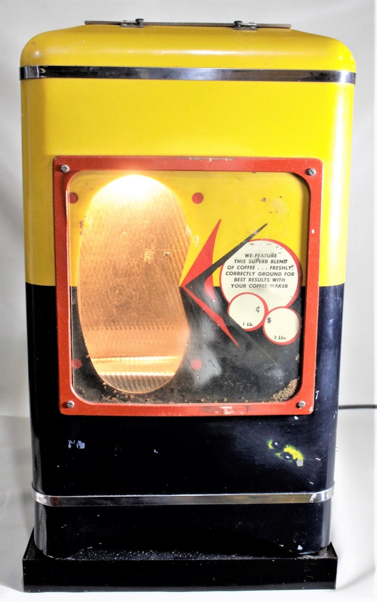 Mid-Century Modern American Duplex Commercial Coffee Grinder & Store Display In Good Condition For Sale In Hamilton, Ontario