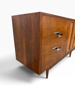 Mid-Century Modern American of Martinsville Accord 9-Drawer Dresser - Refinished