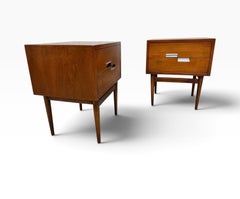Mid-Century Modern American of Martinsville Accord Walnut Nightstands - Set of 2