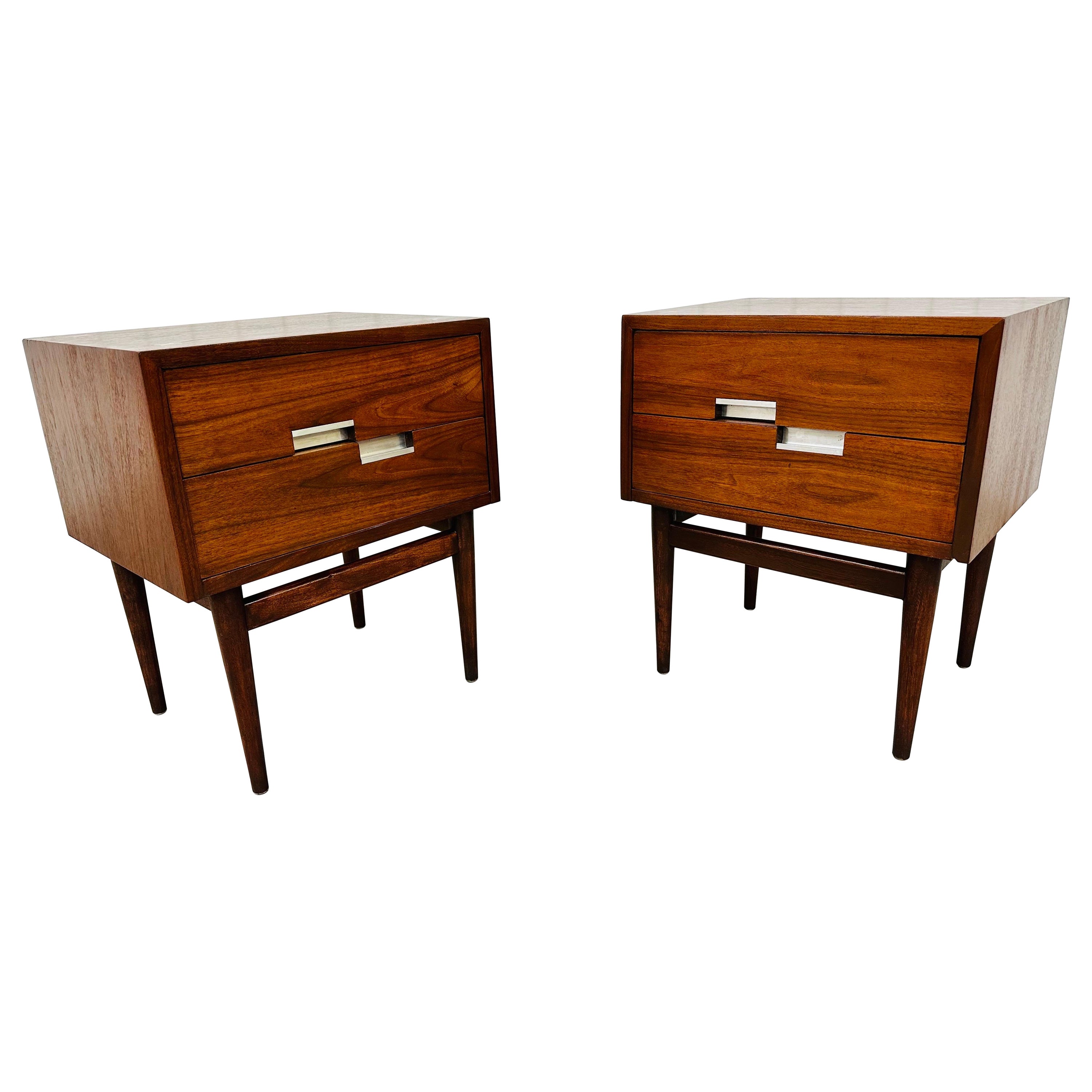 Mid-Century Modern American of Martinsville Accord Walnut Nightstands - Set of 2