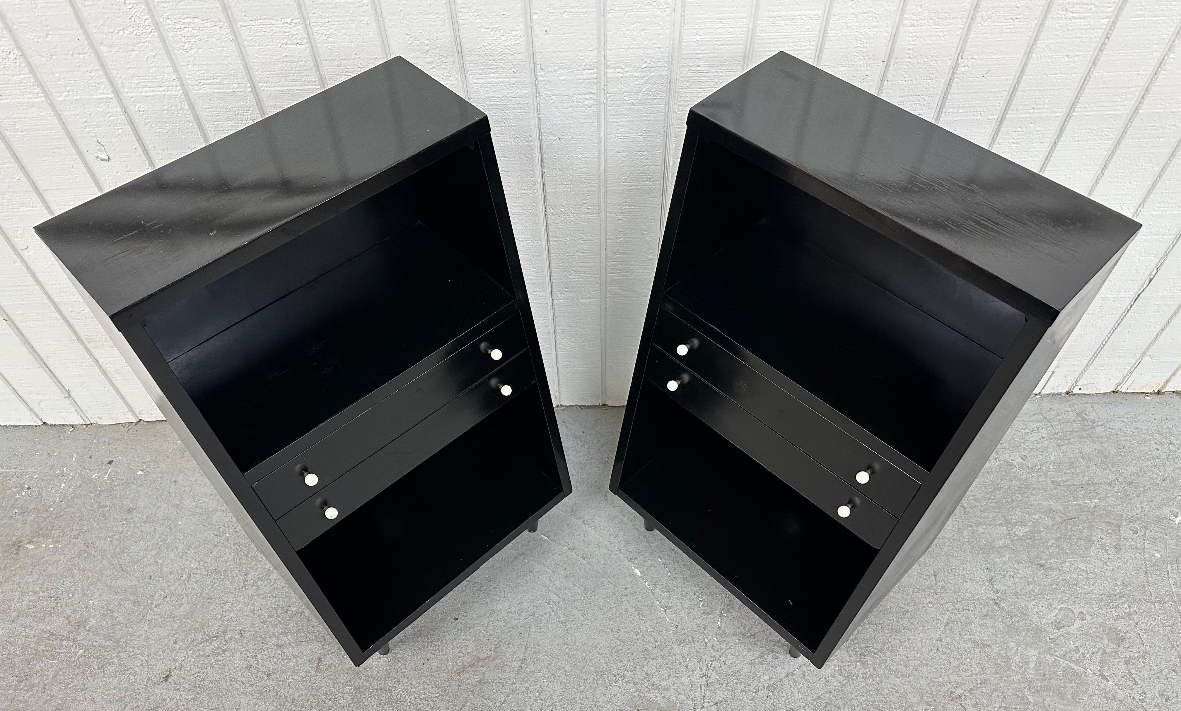Wood Mid-Century Modern American of Martinsville Black Lacquered Nightstands