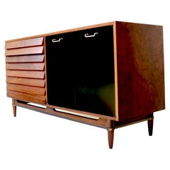 Mid-Century Modern American of Martinsville Dresser by Merton Gershun