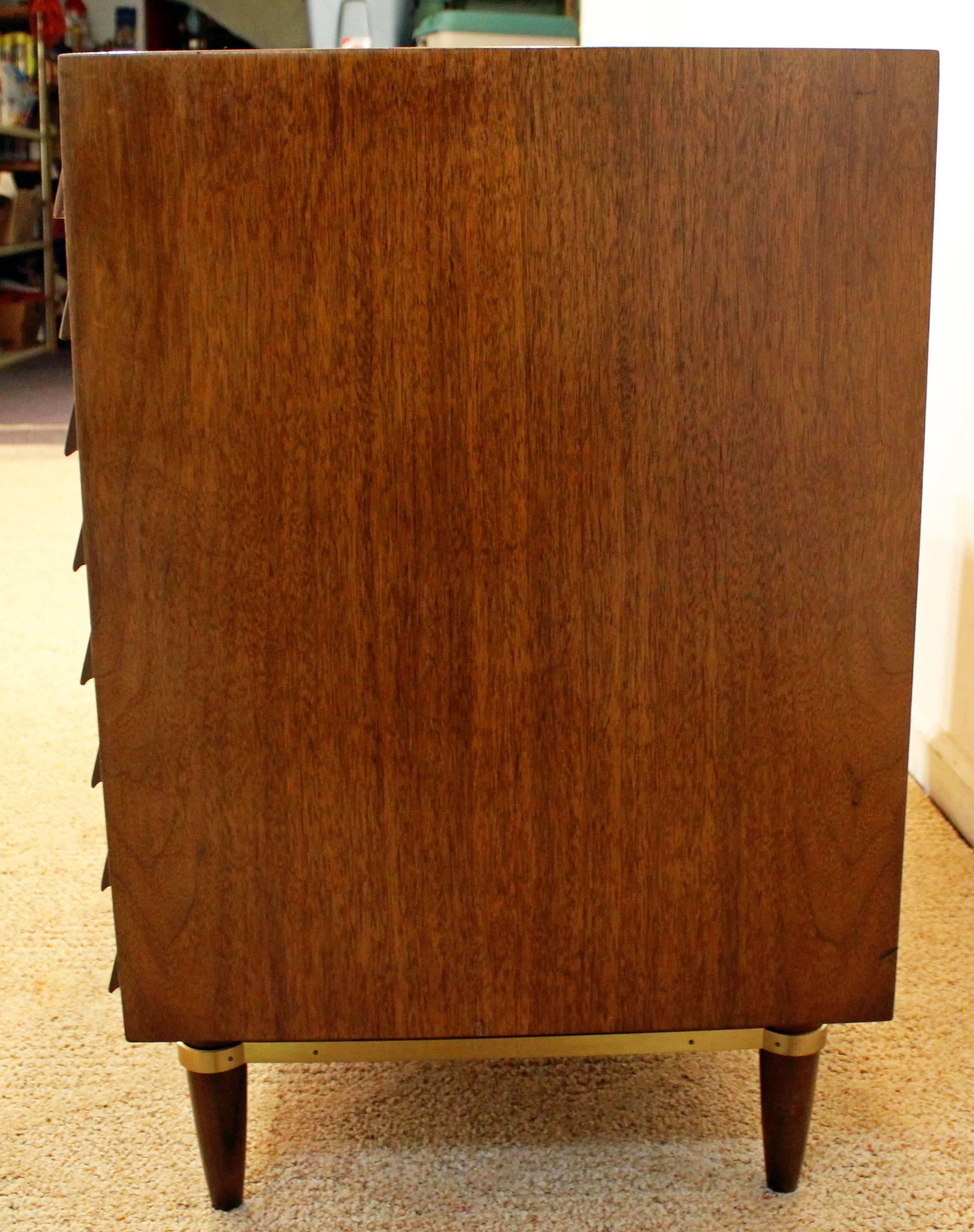 Mid-Century Modern American of Martinsville Merton Gershun Dresser 2