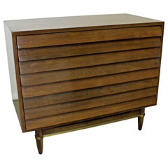 Mid-Century Modern American of Martinsville Merton Gershun Louvre Bachelor Chest