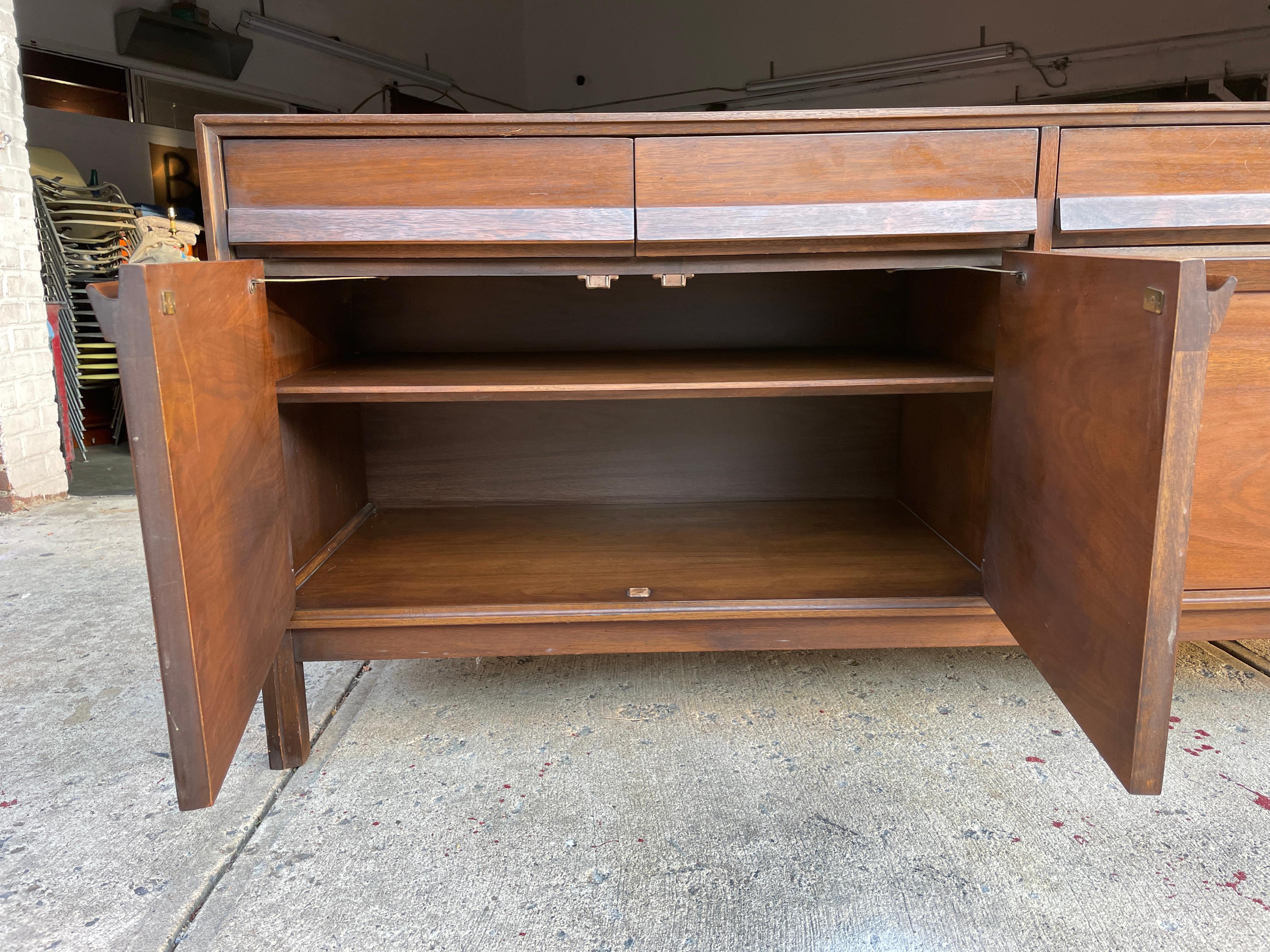 Hardwood Mid-Century Modern American of Martinsville Walnut Credenza Dresser Cabinet