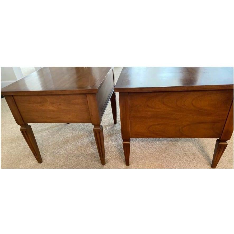 Mid-Century Modern American of Martinsville Walnut End Tables, a Pair For Sale 2