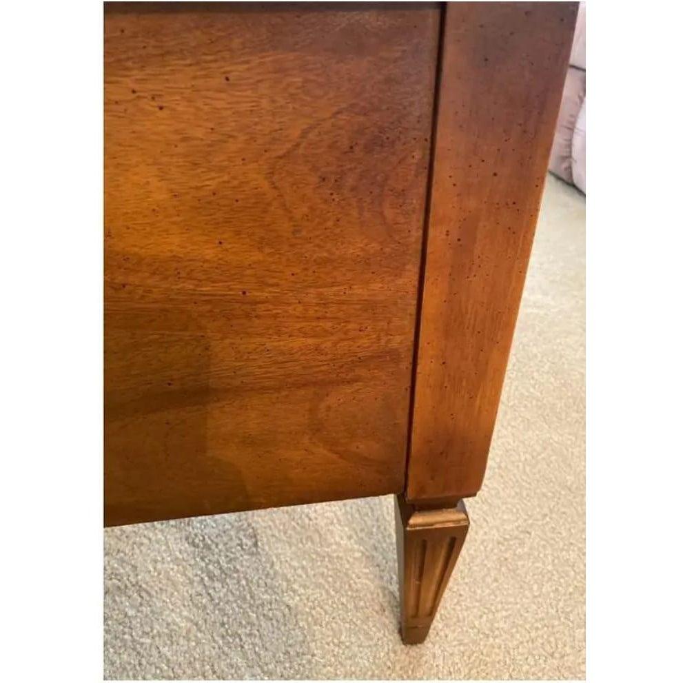 Mid-Century Modern American of Martinsville Walnut End Tables, a Pair In Good Condition For Sale In Germantown, MD