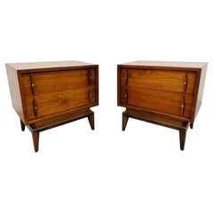 Mid-Century Modern American of Martinsville Walnut Nightstands - Set of 2