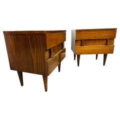 Mid-Century Modern American of Martinsville Walnut Nightstands - Set of 2