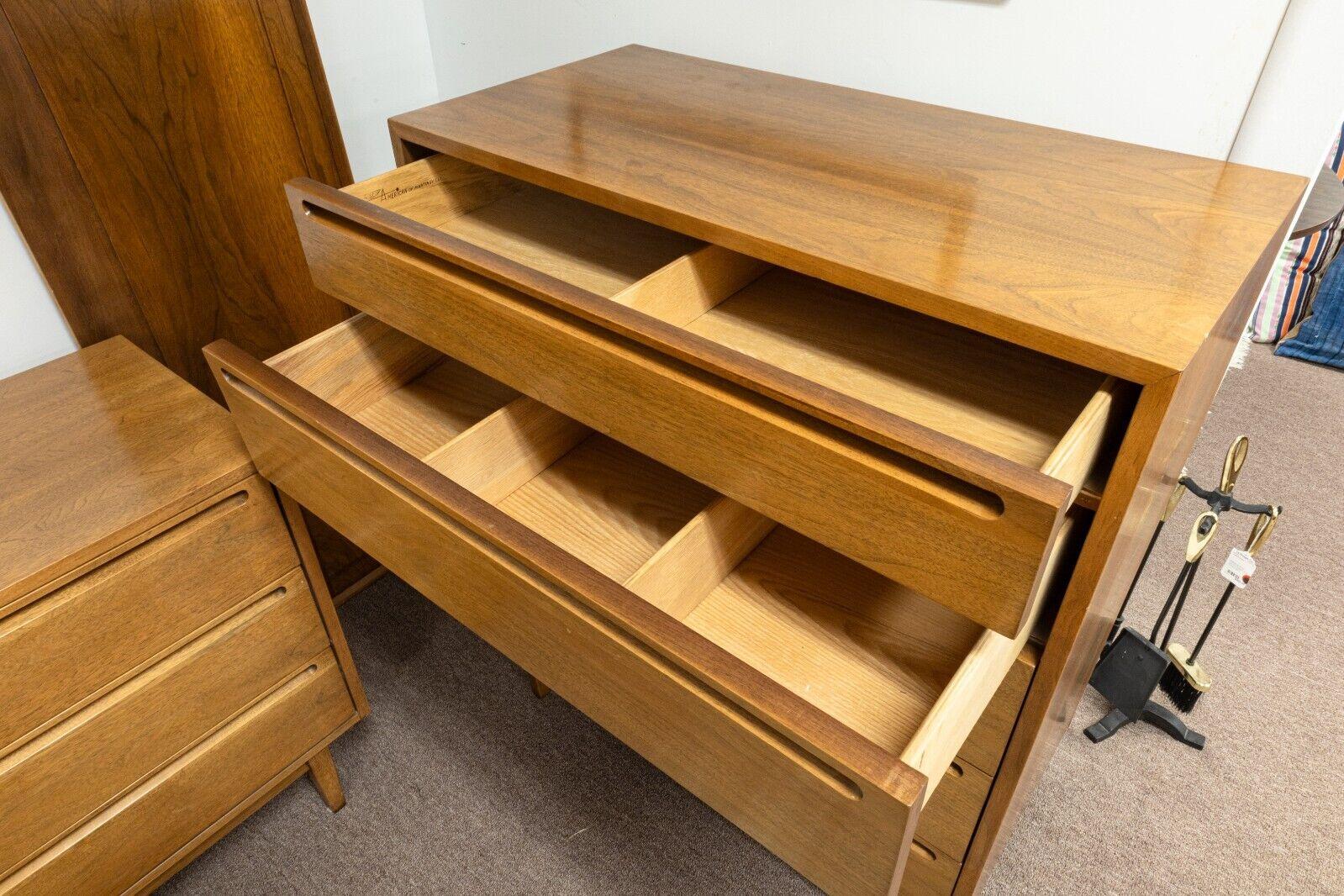 Mid Century Modern American of Martinsville Walnut Wood 6pc Bedroom Set 6