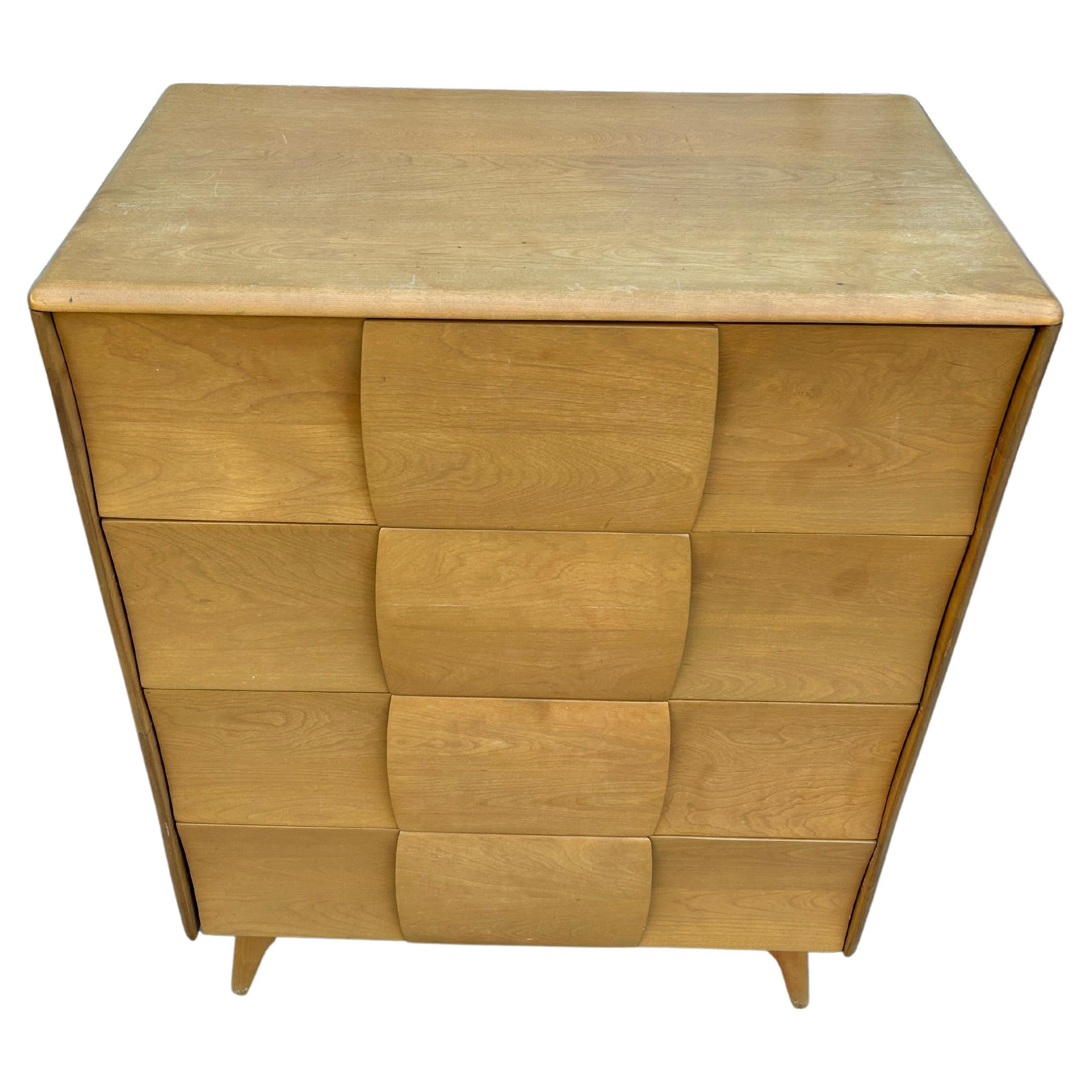 Mid-Century Modern American Sculpted Tall 4 Drawer Dresser Solid Maple In Good Condition In BROOKLYN, NY