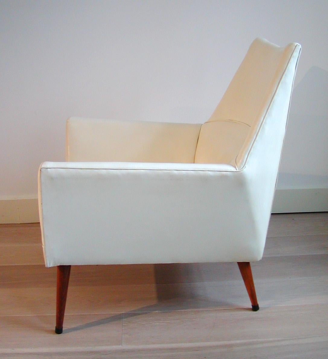 White Mid-Century Modern American 'Squirm' Lounge Chair by Paul McCobb In Fair Condition For Sale In New York, NY