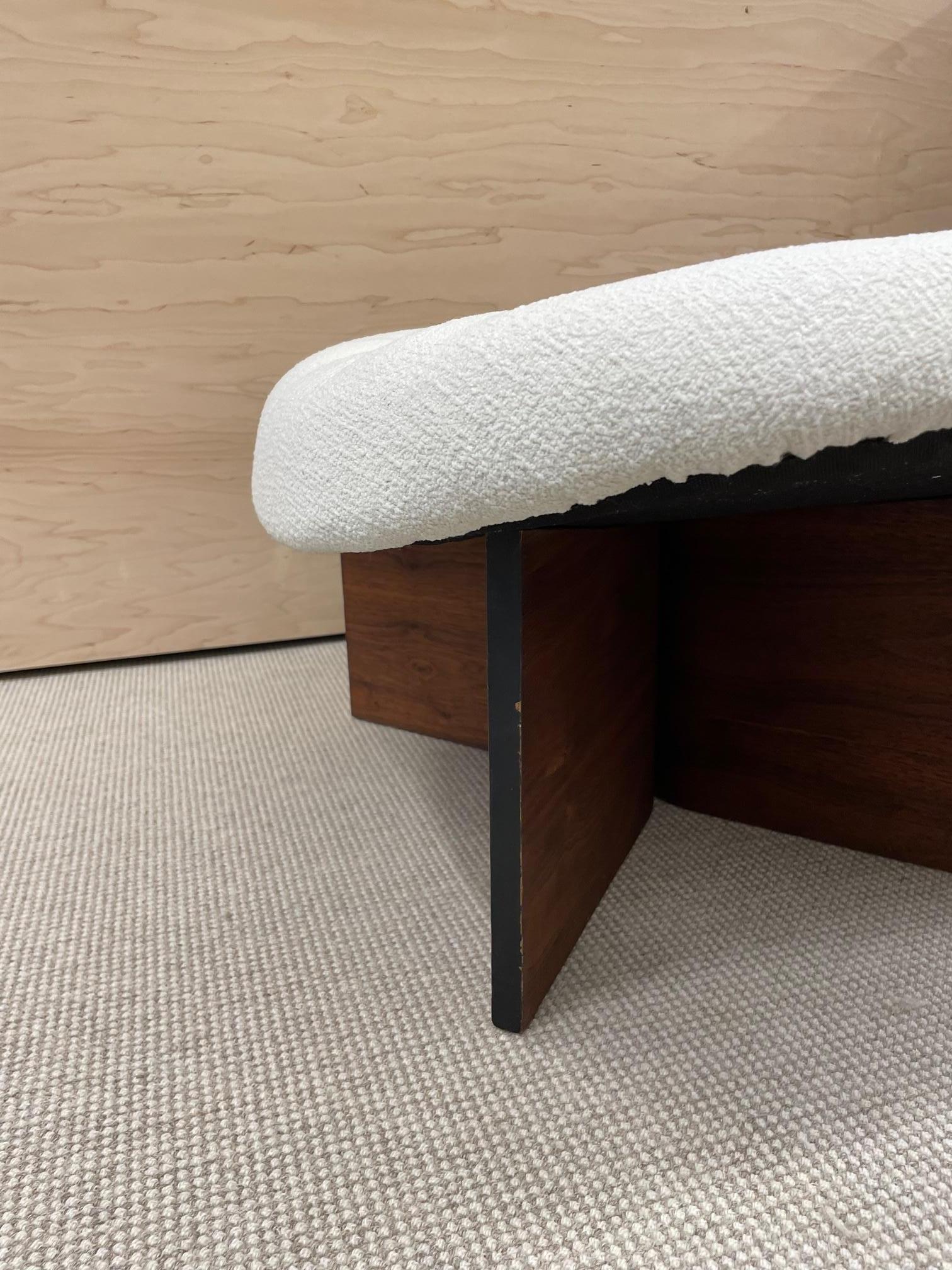 Mid-Century Modern, Footstool, White Boucle, Walnut, United States, 1960s For Sale 2