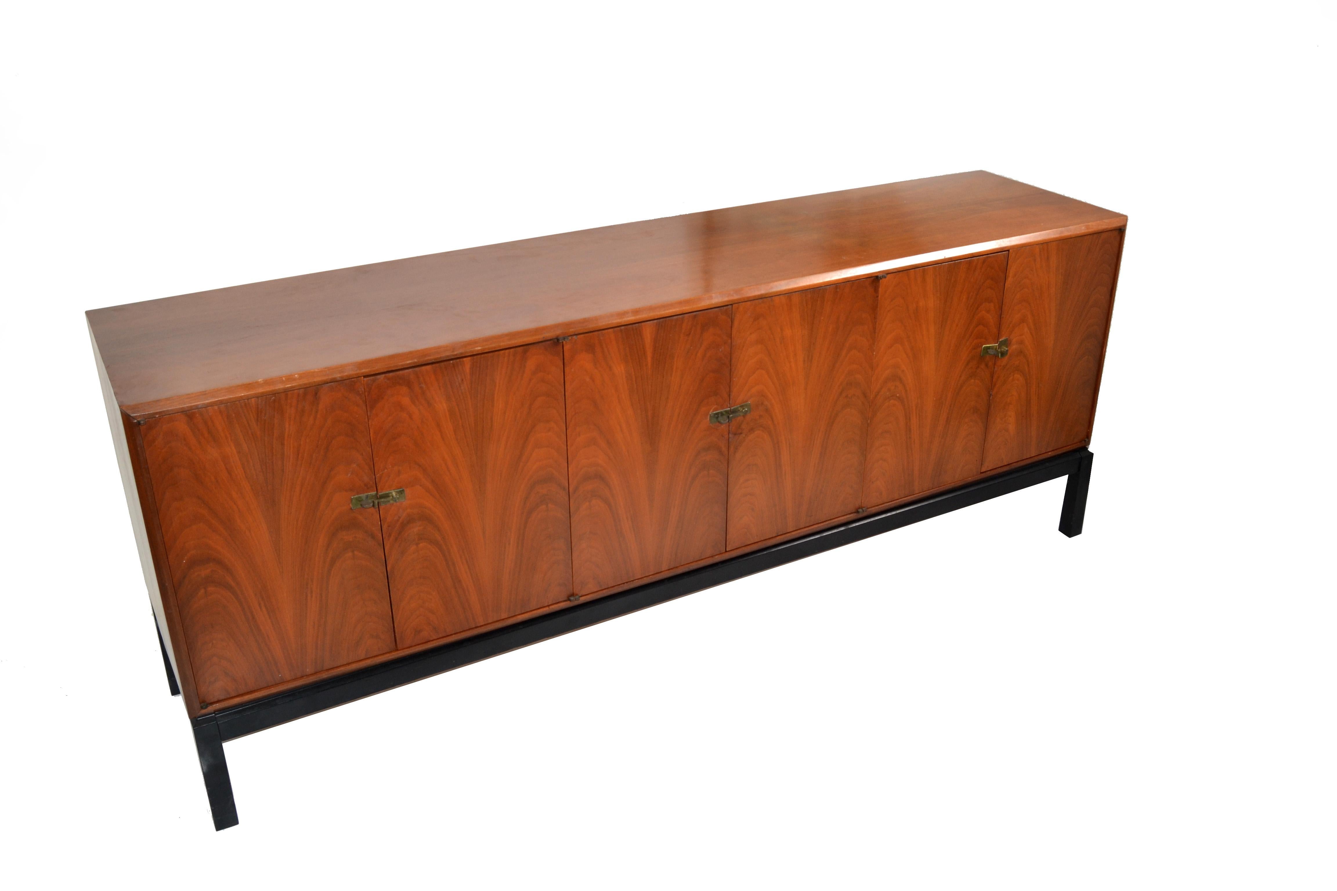 Mid-Century Modern American Walnut Credenza Sideboard Probber Style Brass Pulls For Sale 4