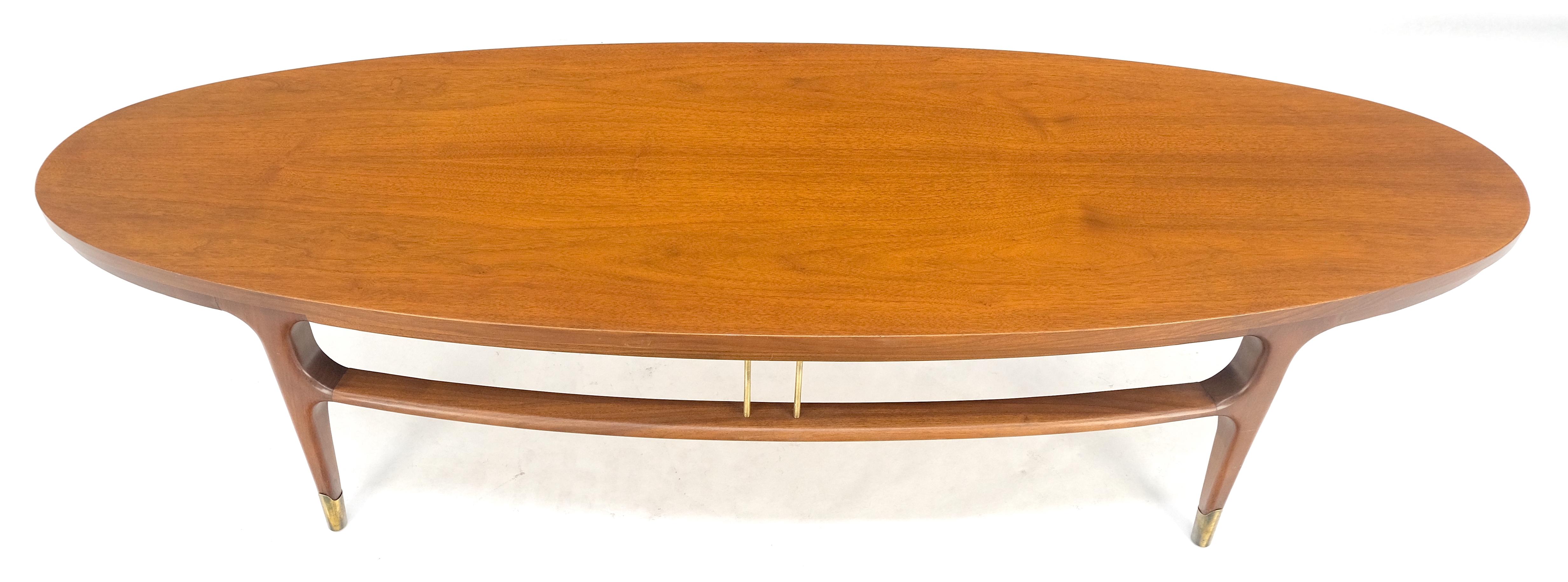 Mid Century Modern American Walnut Oval One Drawer Tapered Leg Coffee Table MINT For Sale 6