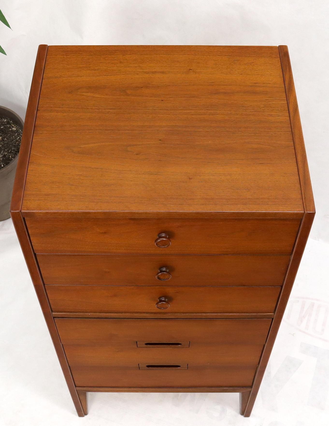 tall narrow chest of drawers