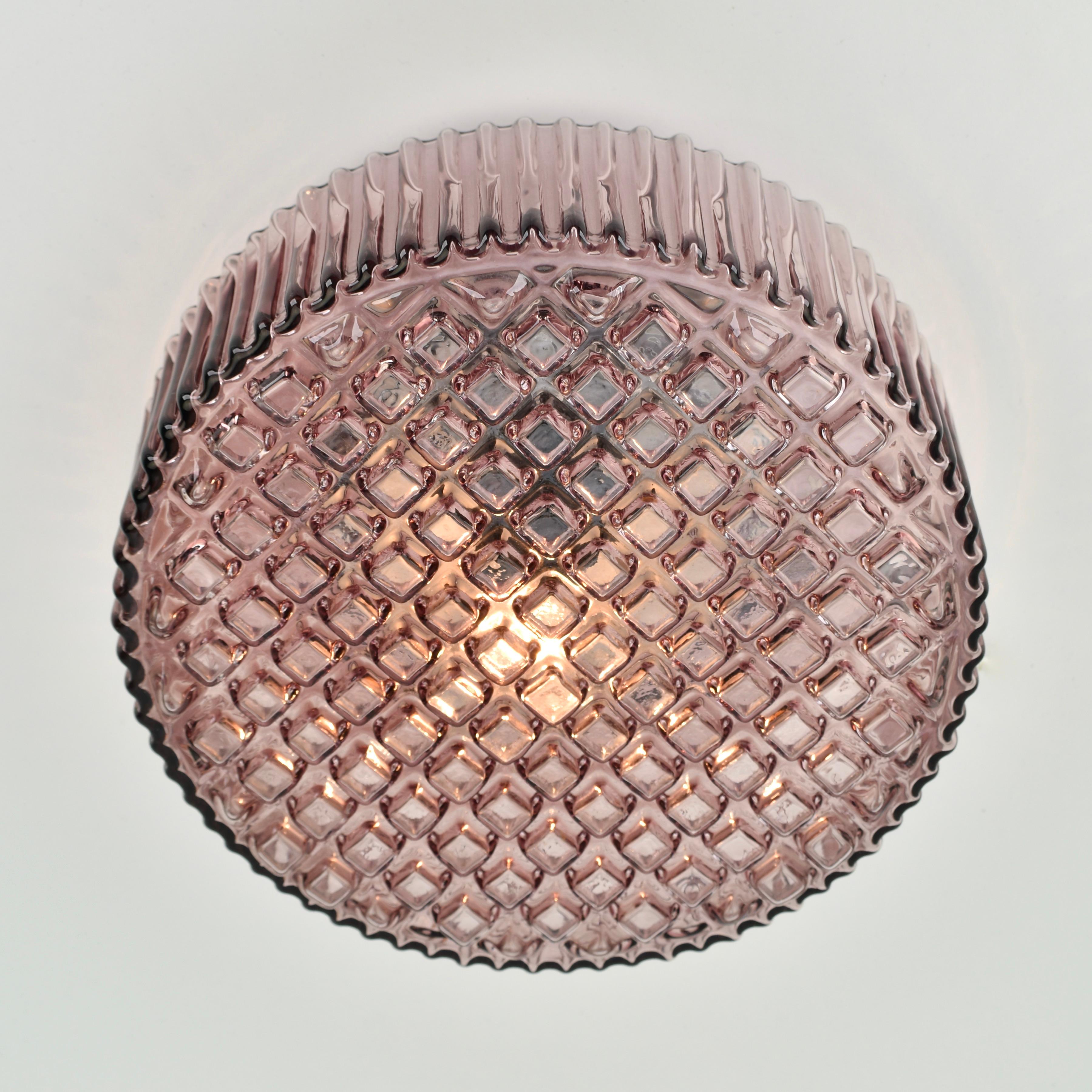 Empotrable de cristal violeta amatista Mid Century Modern, años 70 en venta 4