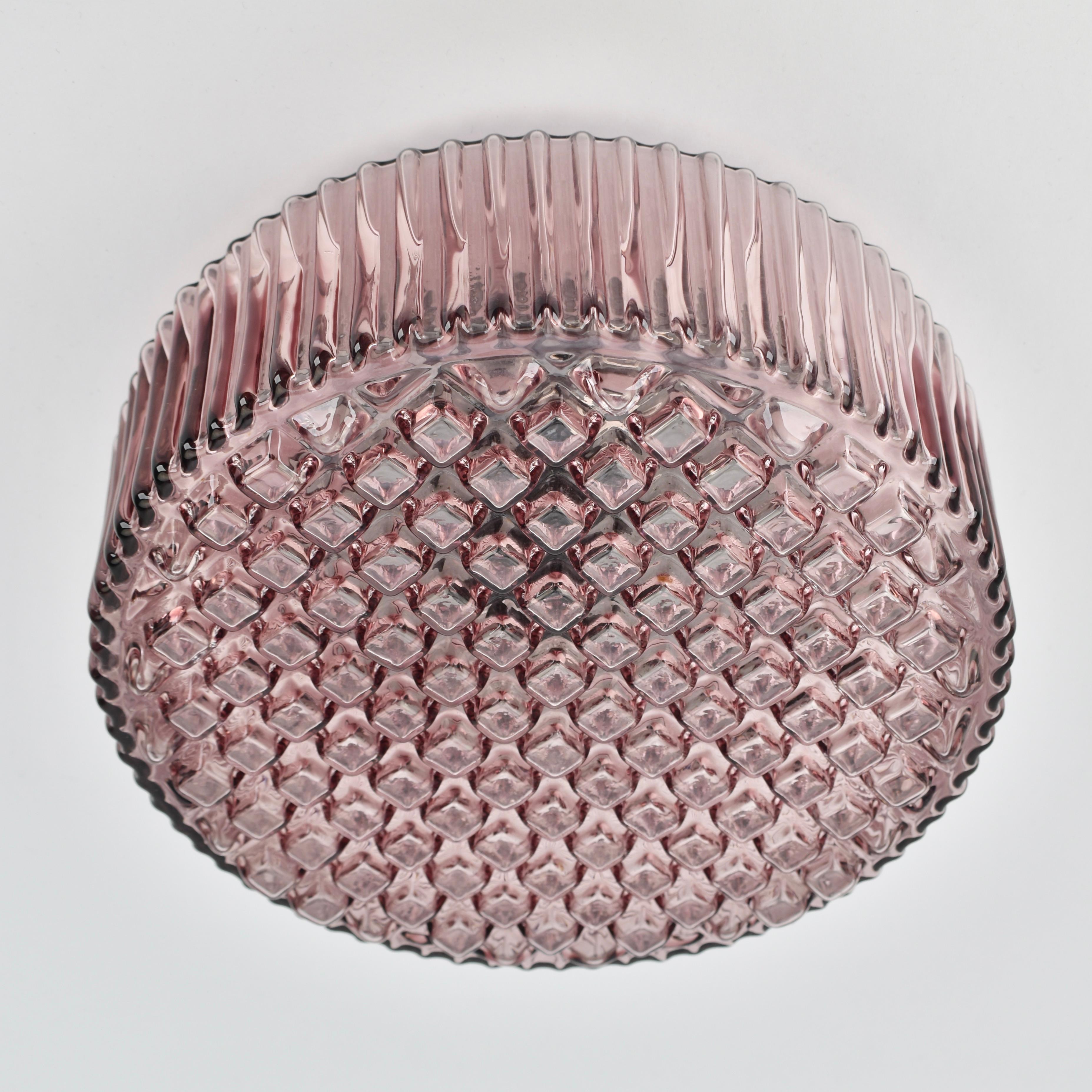 Empotrable de cristal violeta amatista Mid Century Modern, años 70 Moderno de mediados de siglo en venta