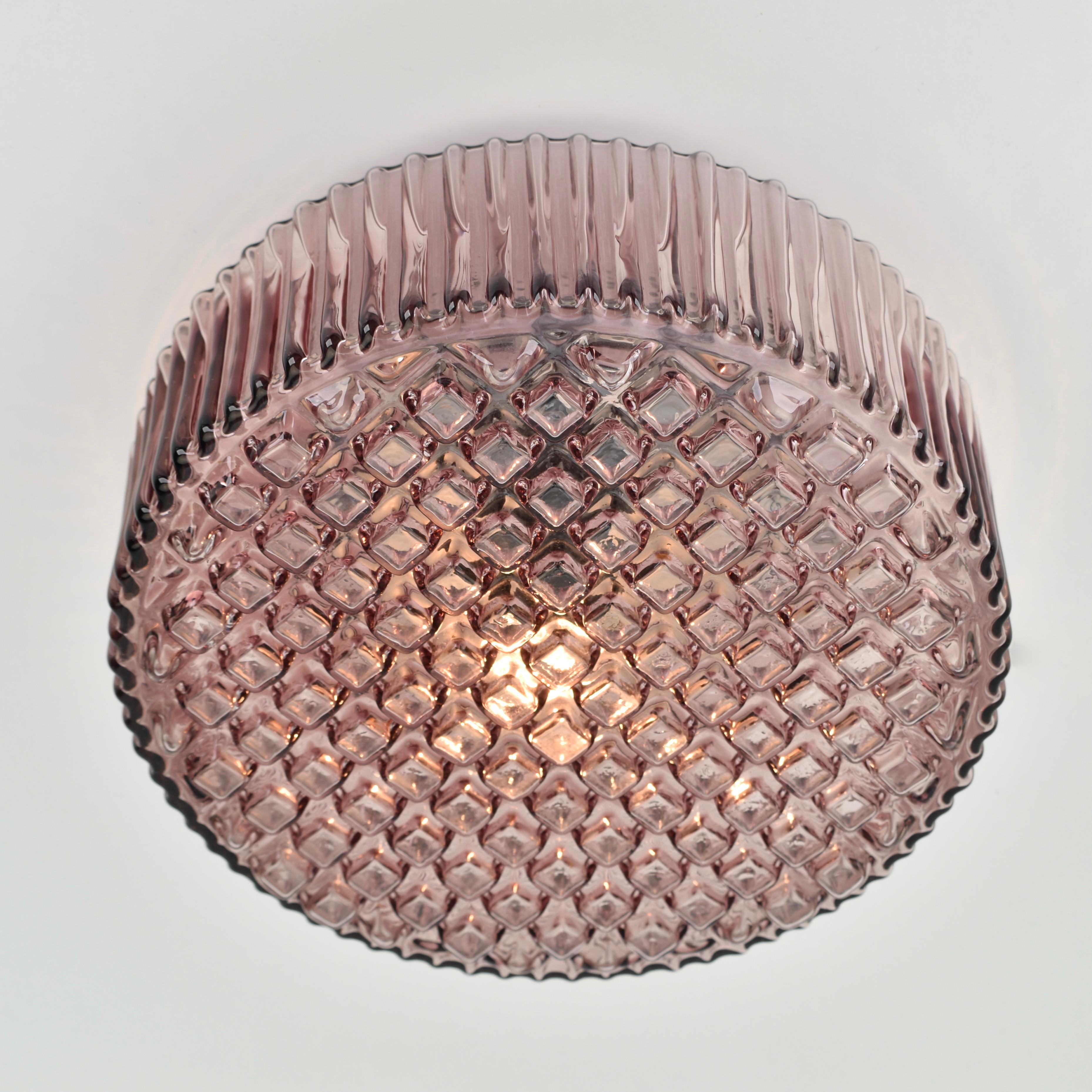 Empotrable de cristal violeta amatista Mid Century Modern, años 70 en venta 2